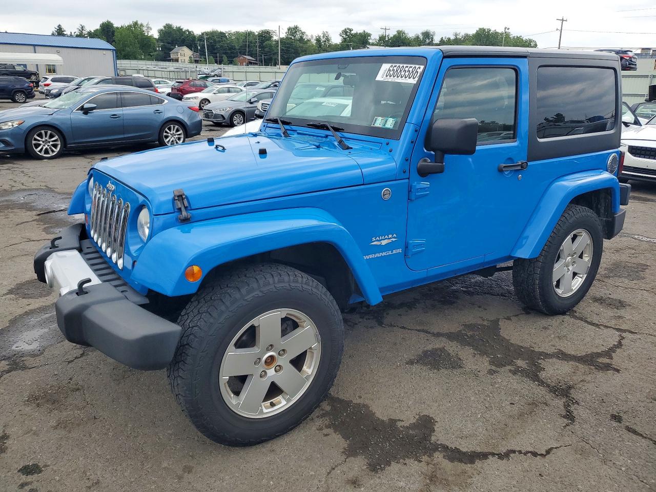 2011 Jeep Wrangler Sahara Blue vin: 1J4GA5D17BL571198