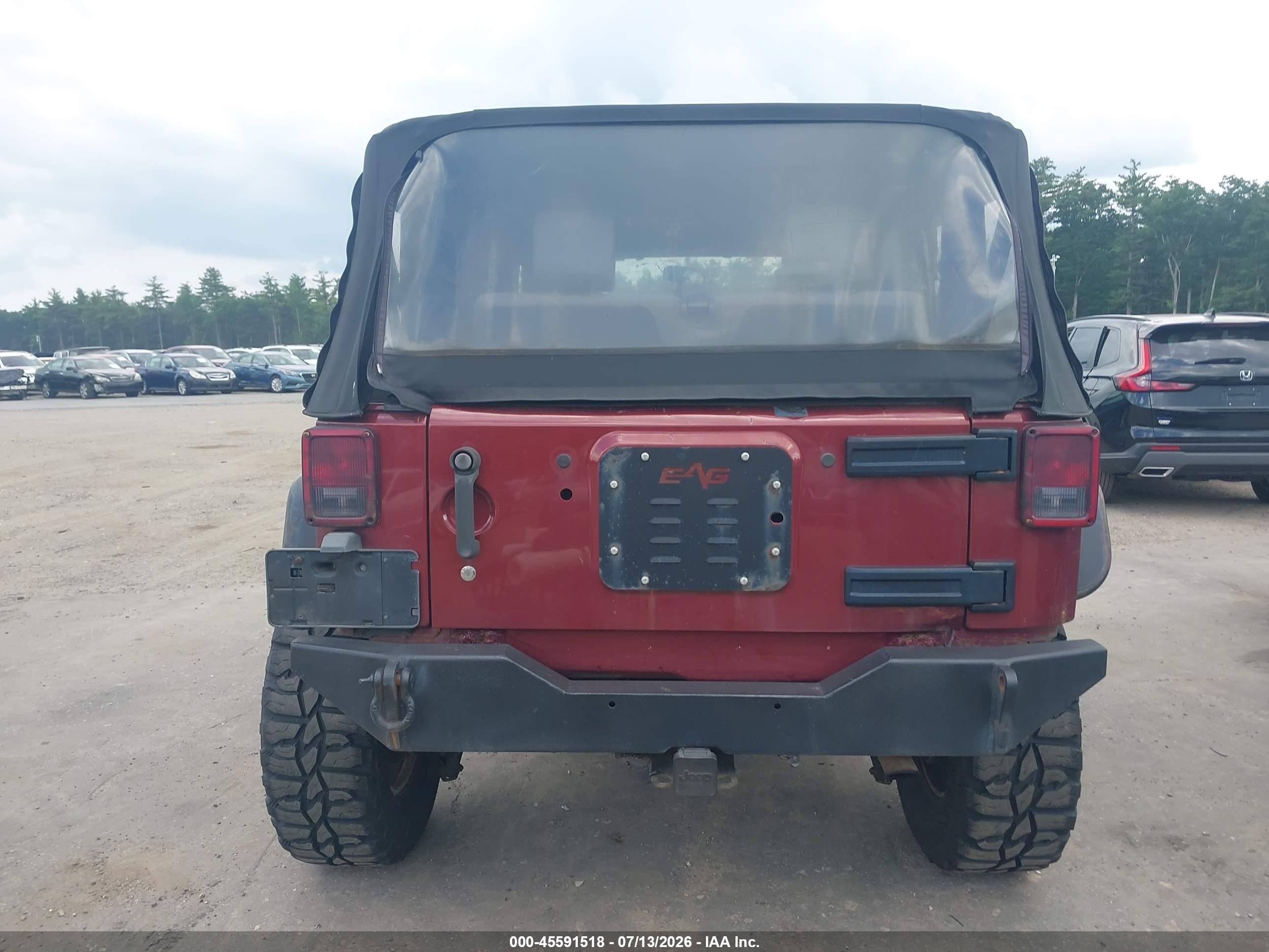 2010 Jeep Wrangler Sahara Red vin: 1J4GA5D19AL140537