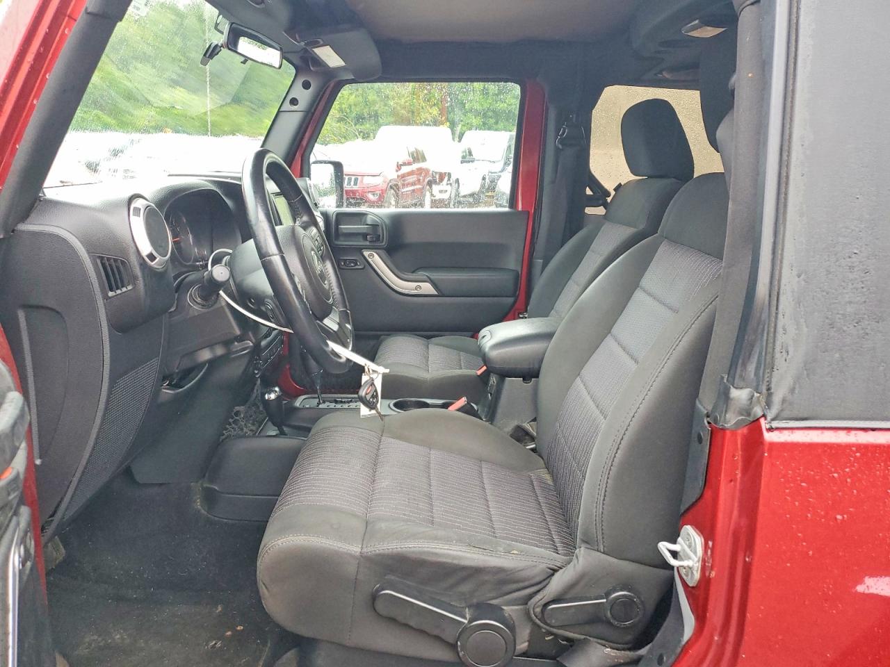 2011 Jeep Wrangler Sahara Burgundy vin: 1J4GA5D19BL518938