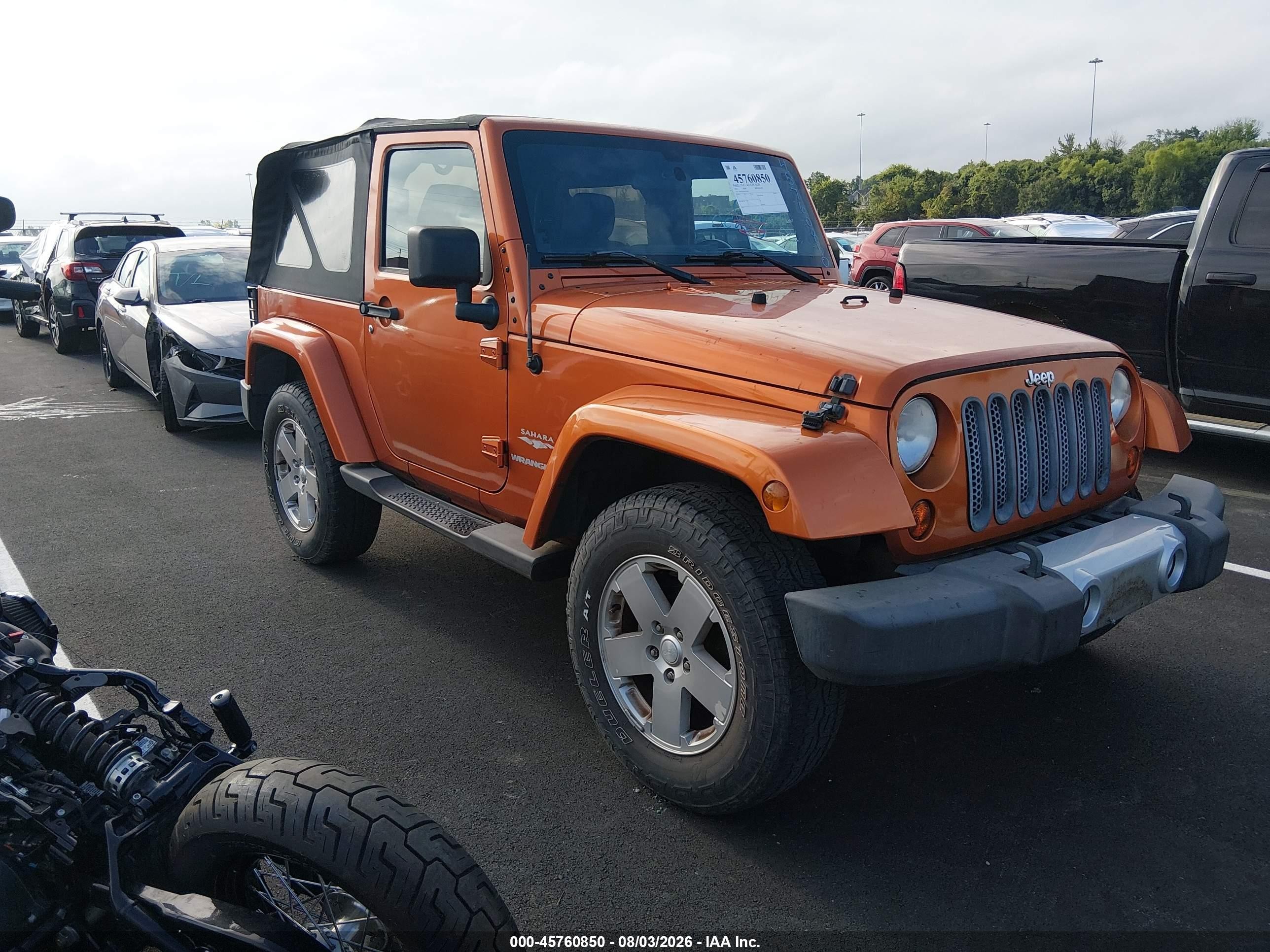 2011 Jeep Wrangler Sahara Orange vin: 1J4GA5D19BL572062
