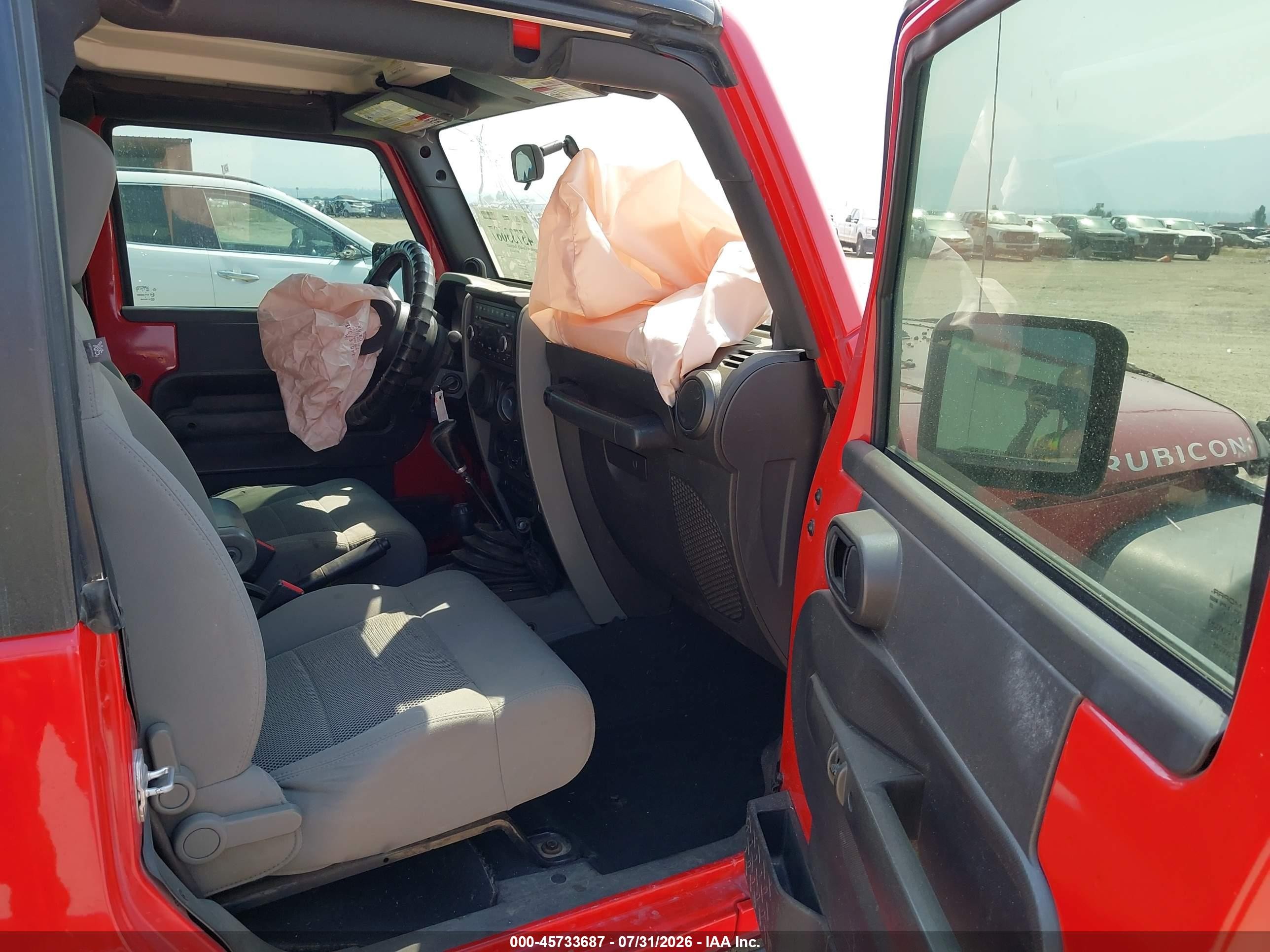 2008 Jeep Wrangler Rubicon Red vin: 1J4GA64128L621245