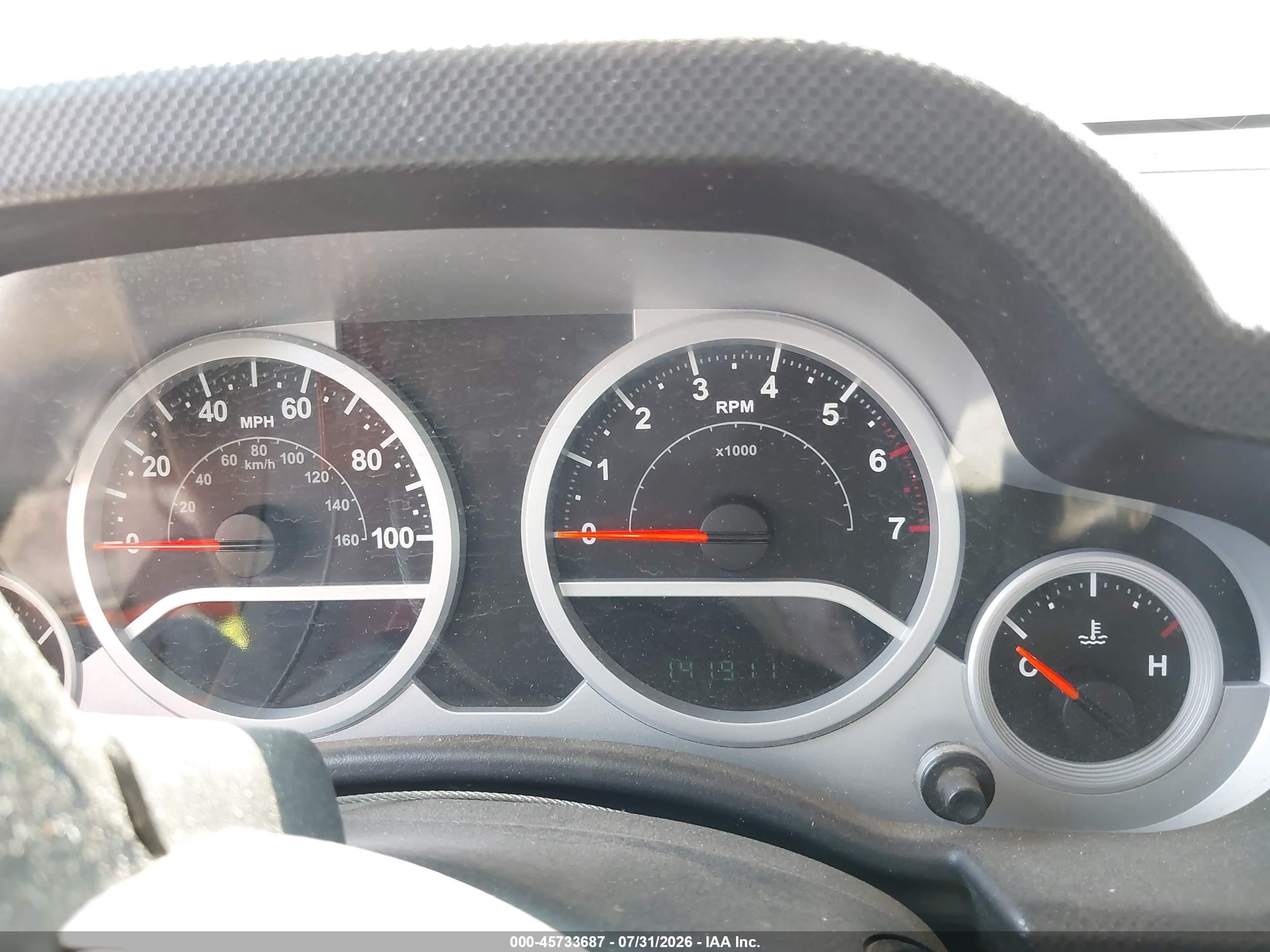2008 Jeep Wrangler Rubicon Red vin: 1J4GA64128L621245