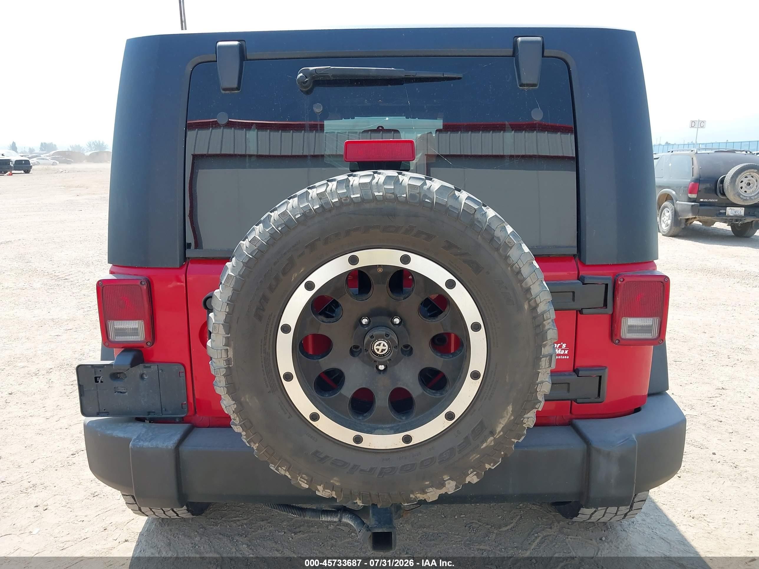 2008 Jeep Wrangler Rubicon Red vin: 1J4GA64128L621245