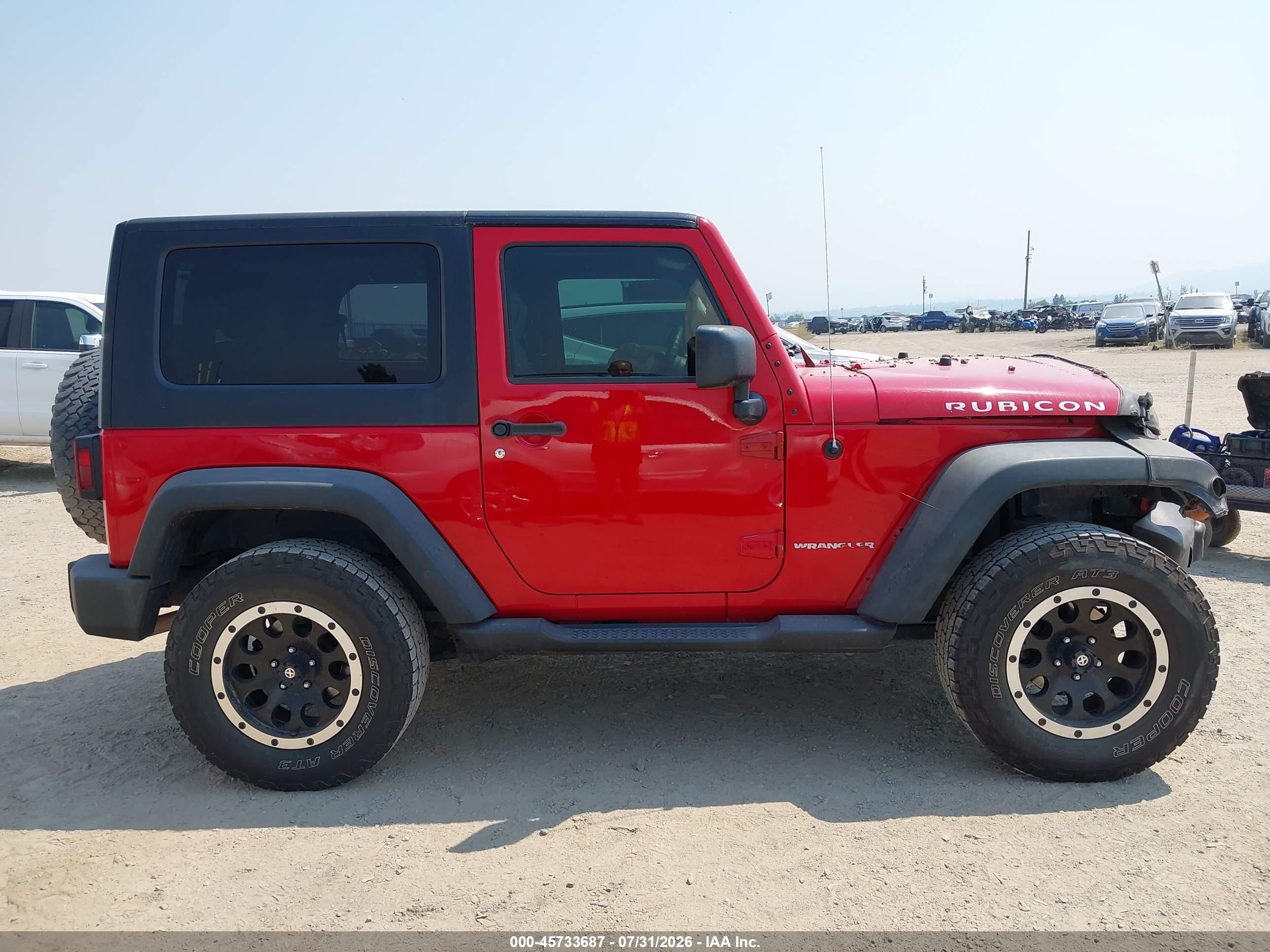 2008 Jeep Wrangler Rubicon Red vin: 1J4GA64128L621245