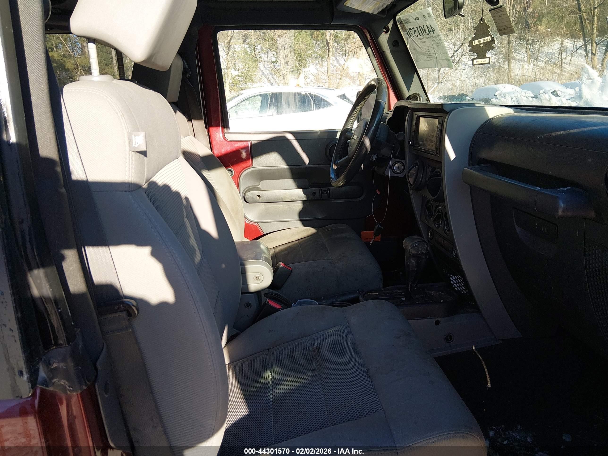 2009 Jeep Wrangler Rubicon Maroon vin: 1J4GA64139L727270