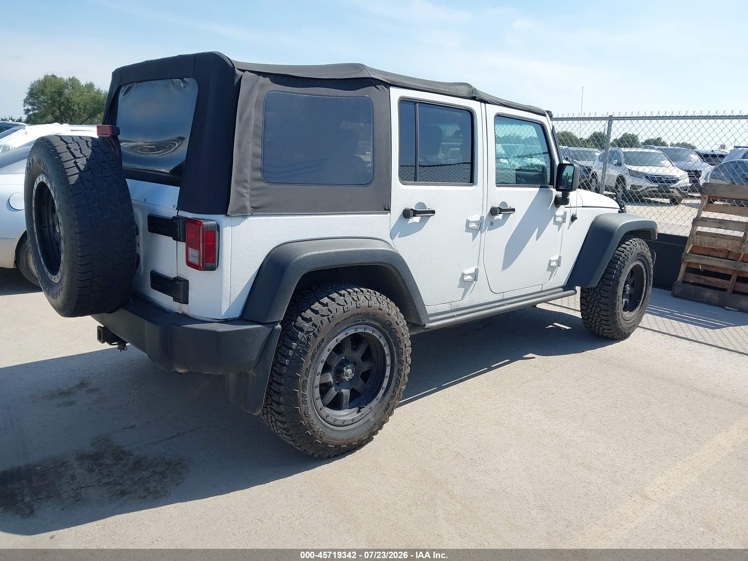 2008 Jeep Wrangler Unlimited Rubicon White vin: 1J4GA69108L591364