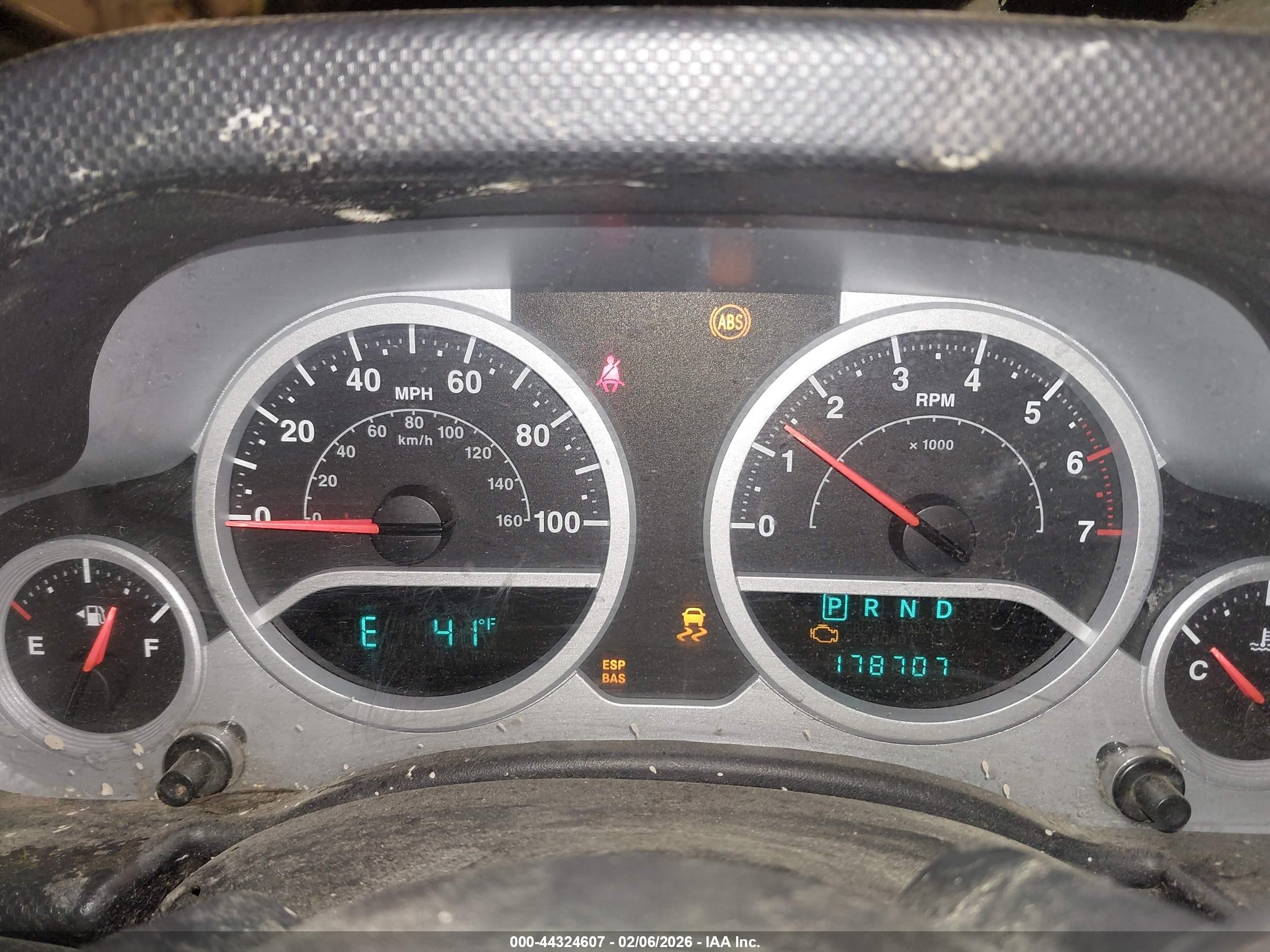 2008 Jeep Wrangler Unlimited Rubicon Gray vin: 1J4GA69148L593148