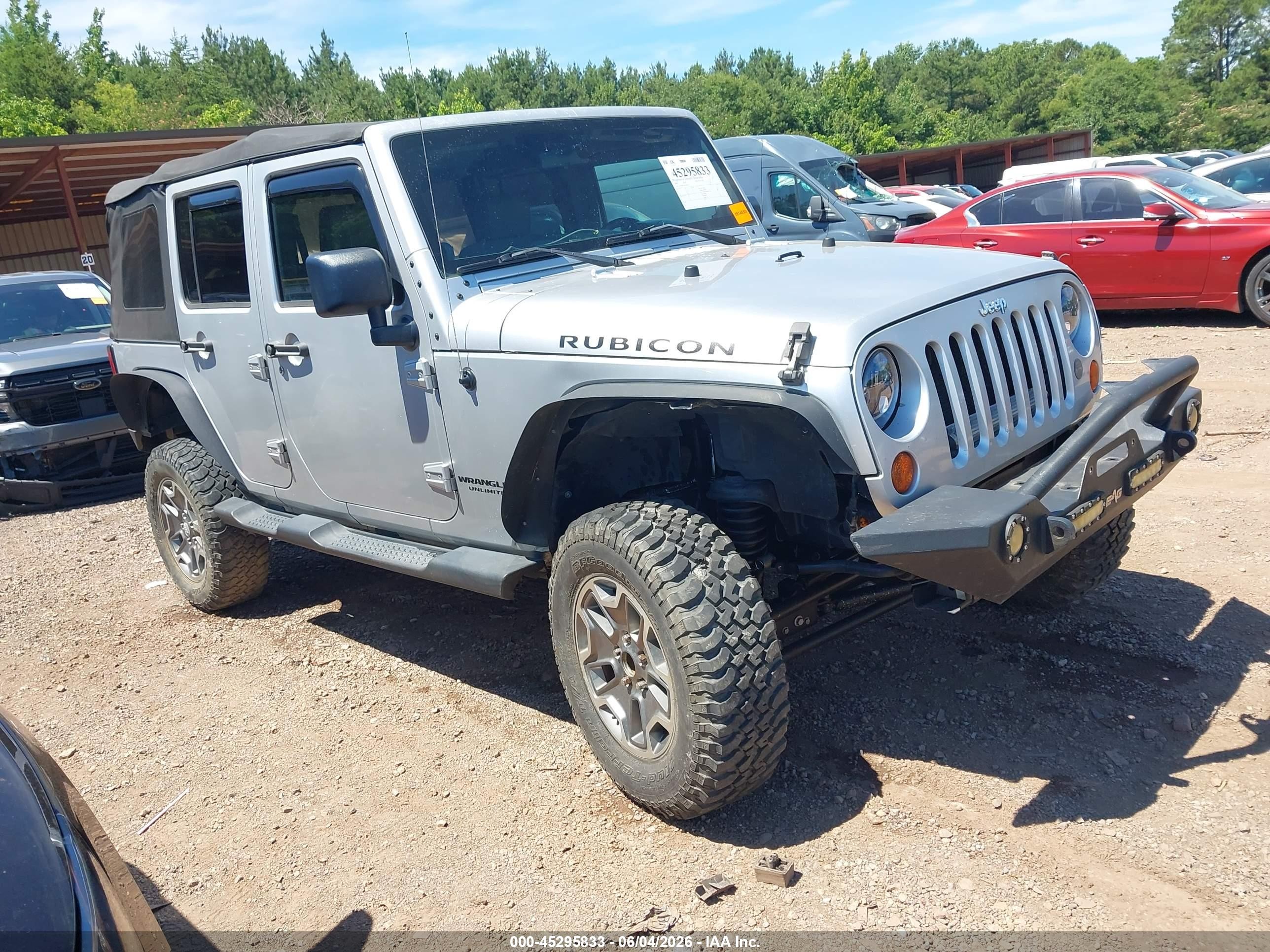 2008 Jeep Wrangler Unlimited Rubicon Silver vin: 1J4GA69158L566024