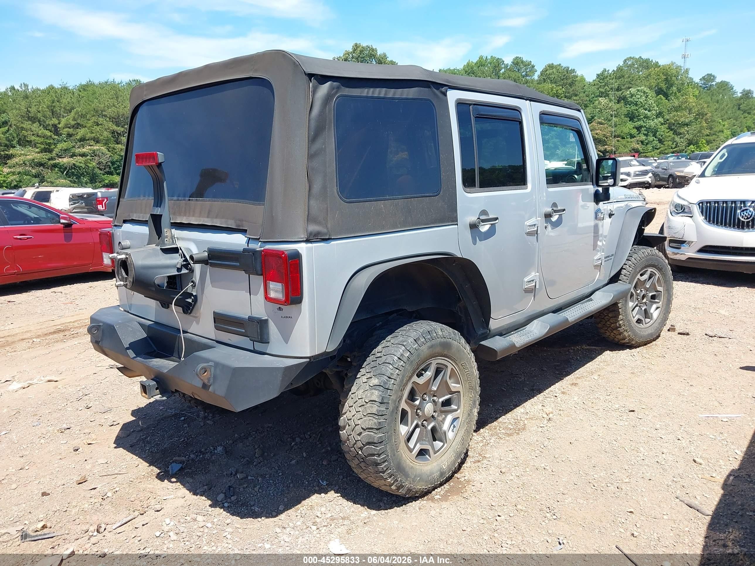 2008 Jeep Wrangler Unlimited Rubicon Silver vin: 1J4GA69158L566024