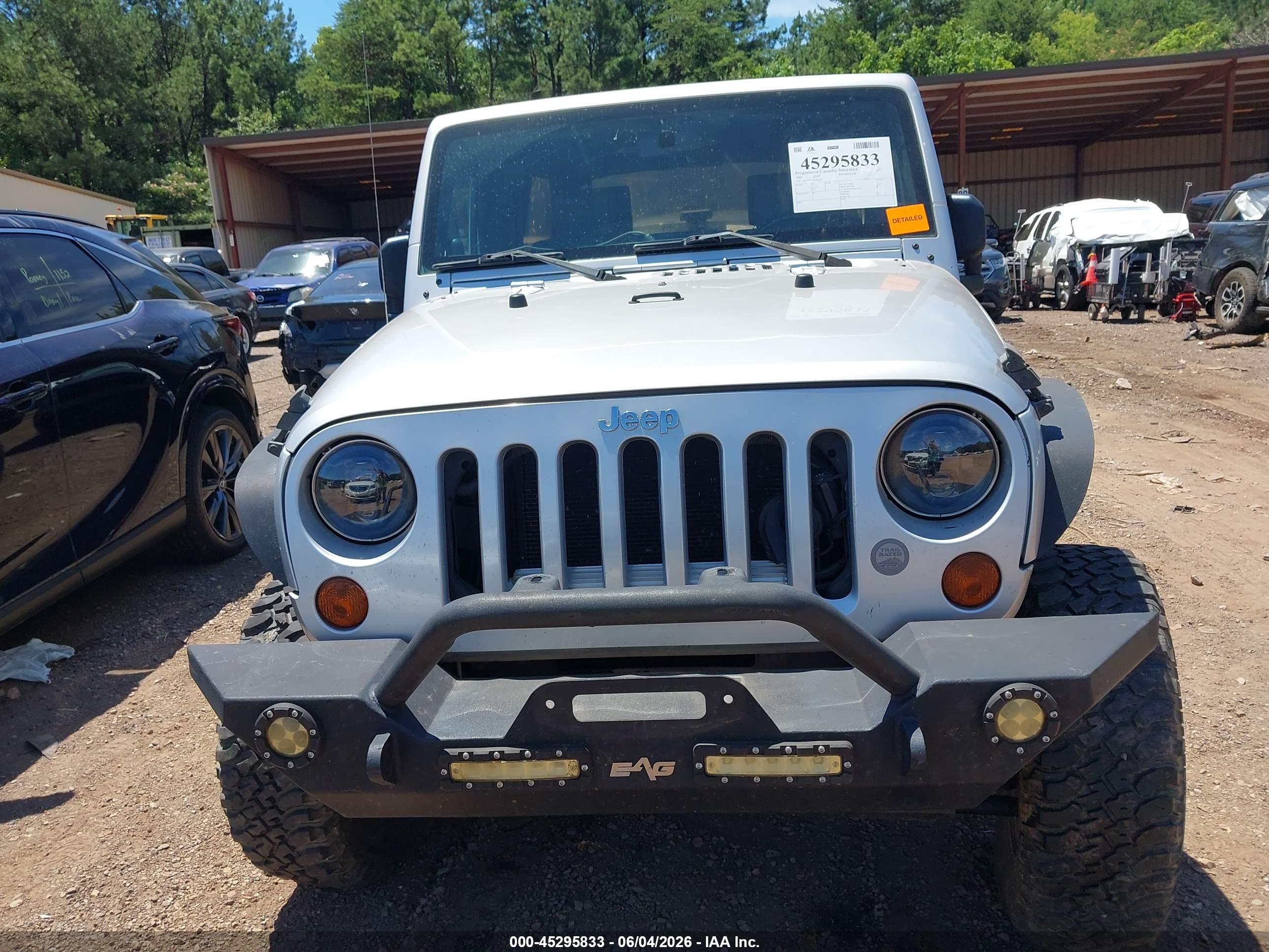 2008 Jeep Wrangler Unlimited Rubicon Silver vin: 1J4GA69158L566024