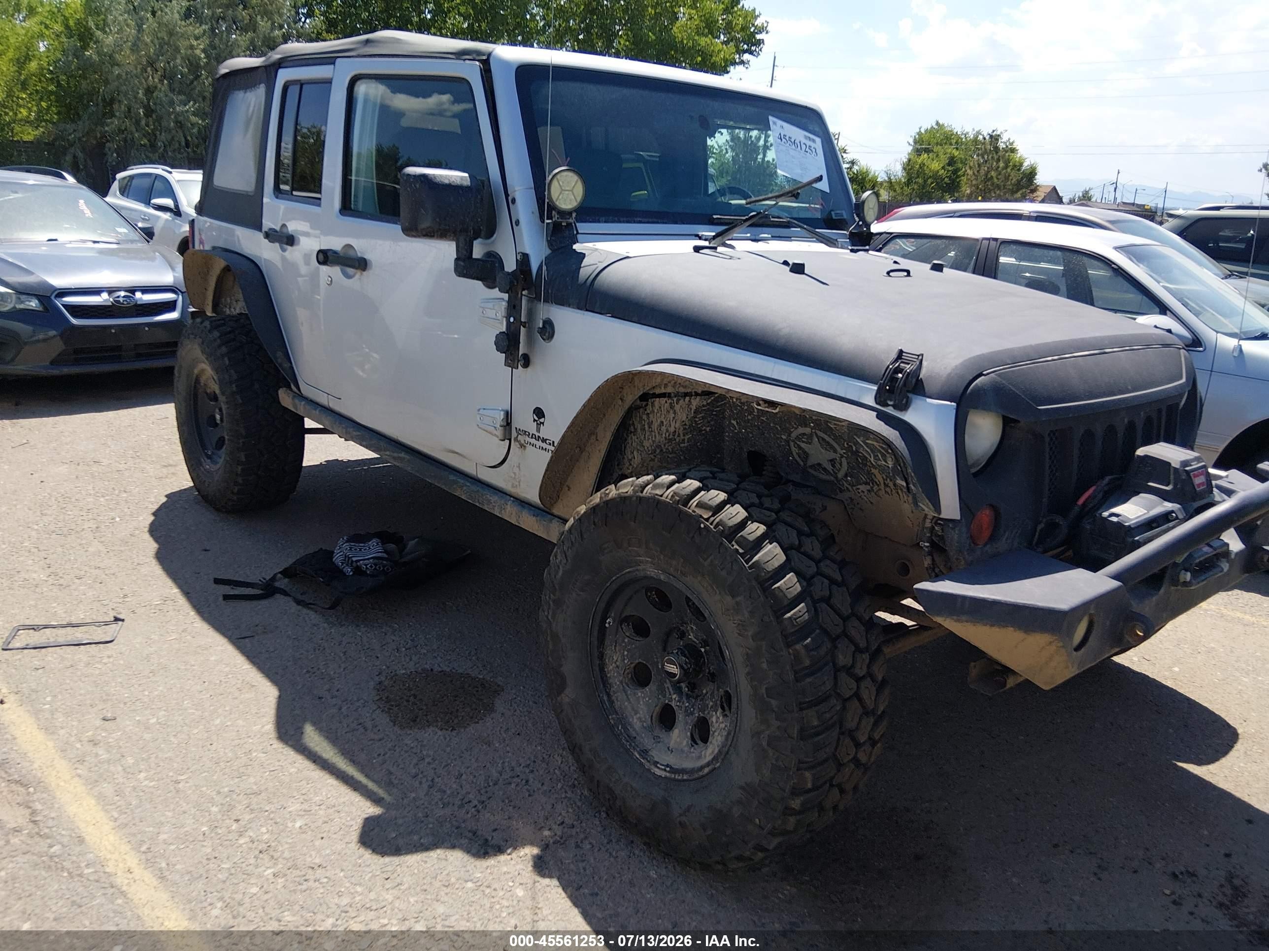 2008 Jeep Wrangler Unlimited Rubicon Silver vin: 1J4GA69158L571482