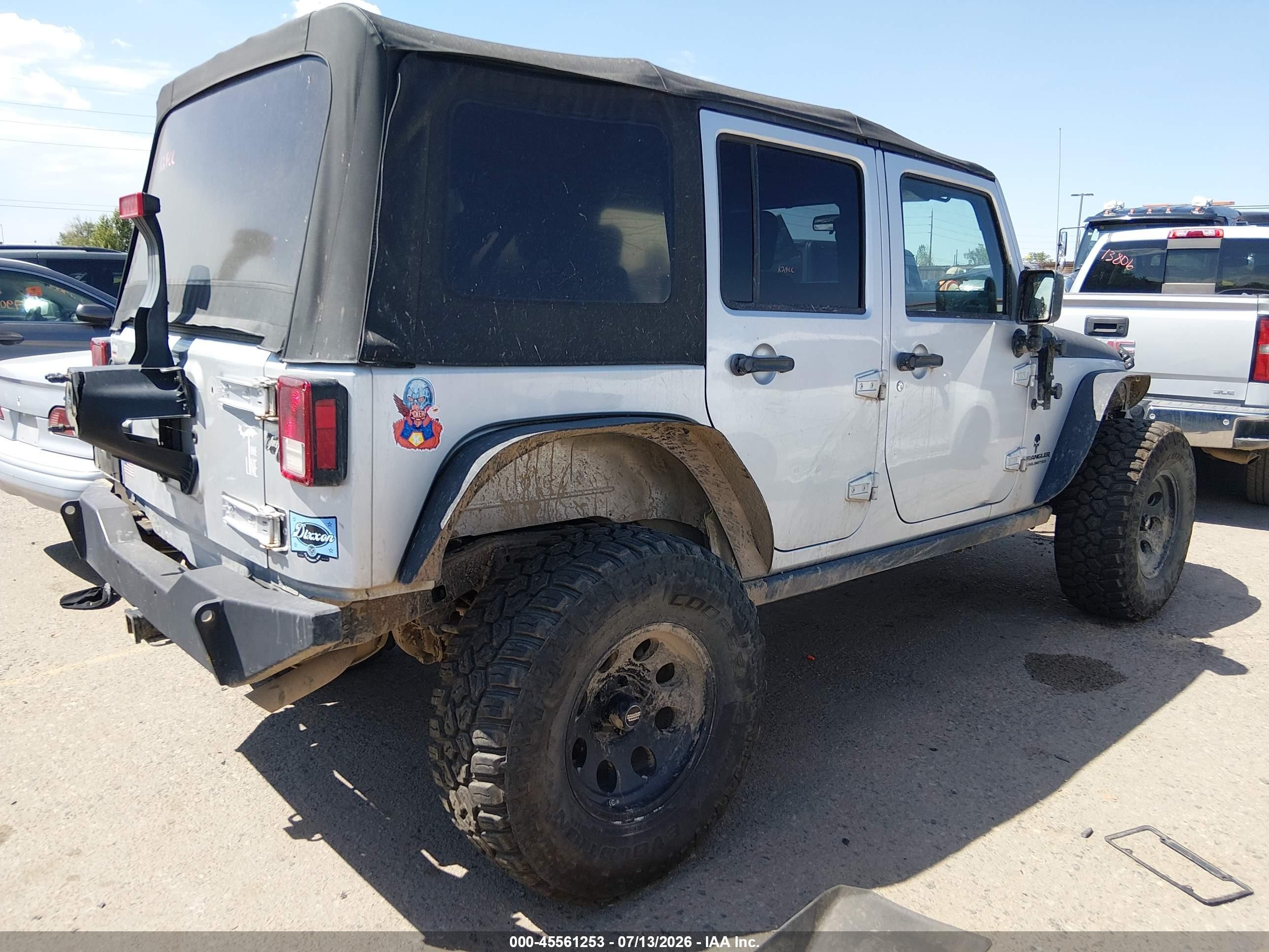 2008 Jeep Wrangler Unlimited Rubicon Silver vin: 1J4GA69158L571482