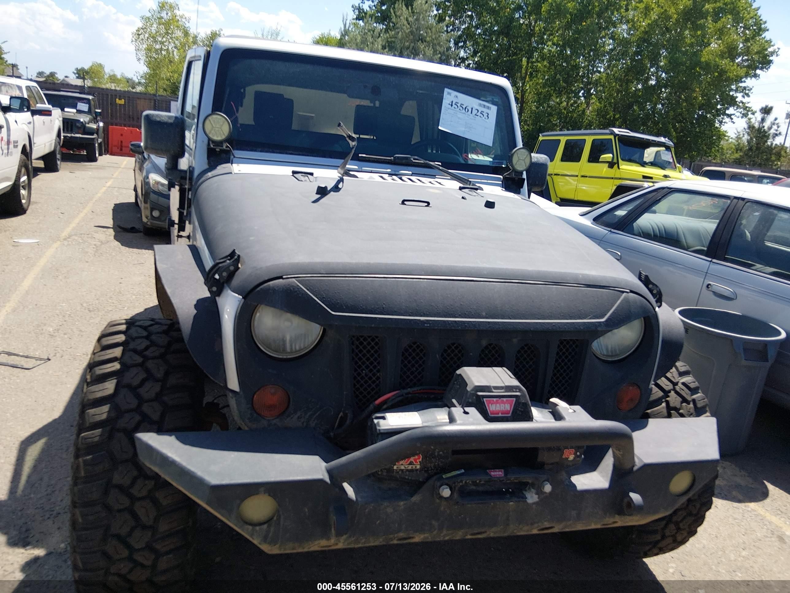 2008 Jeep Wrangler Unlimited Rubicon Silver vin: 1J4GA69158L571482