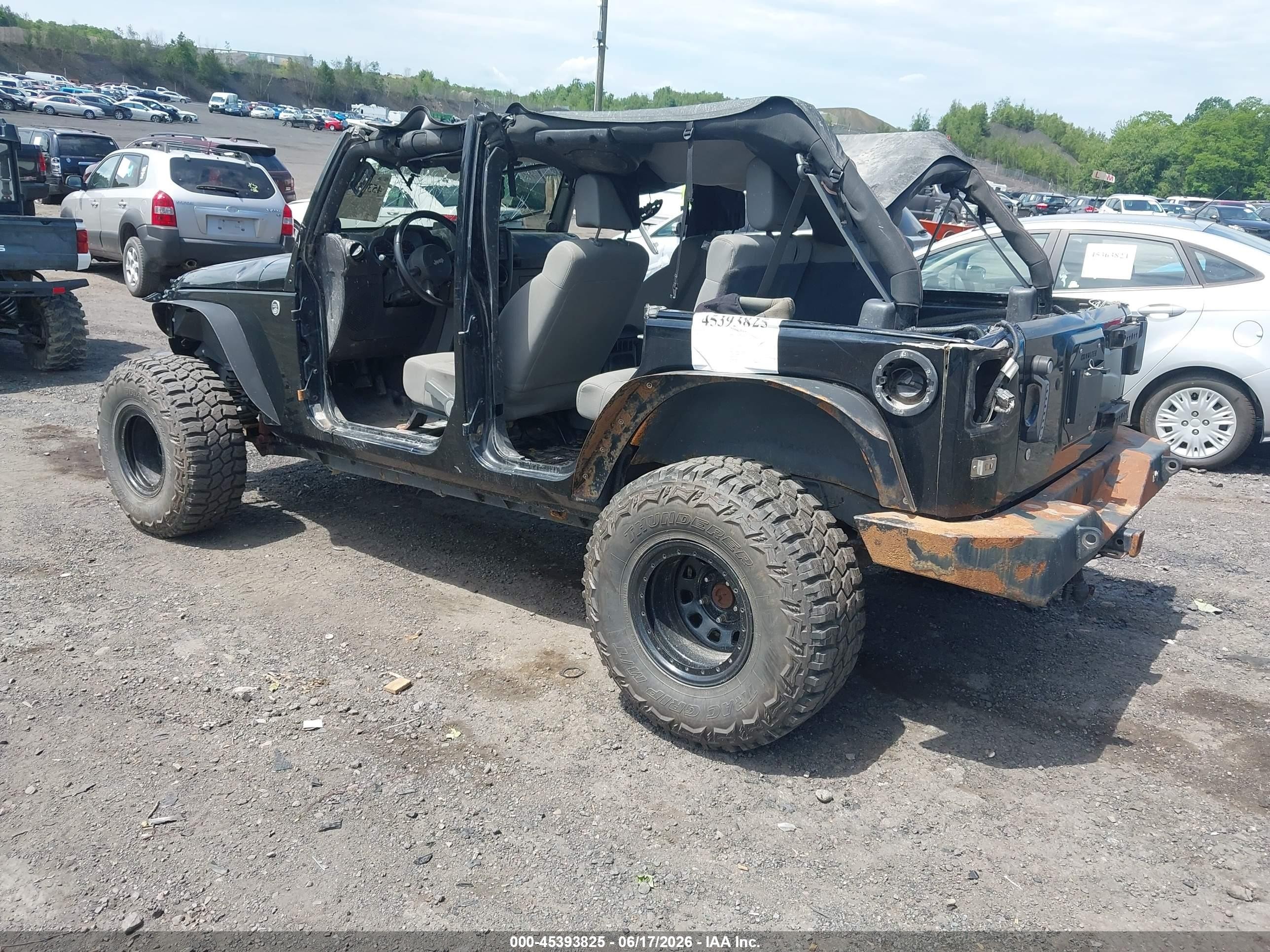 2008 Jeep Wrangler Unlimited Rubicon Black vin: 1J4GA69158L587696