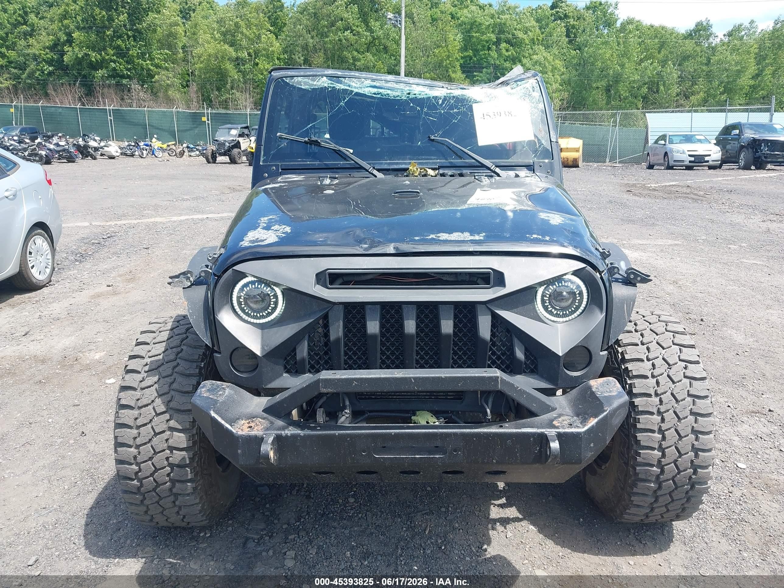 2008 Jeep Wrangler Unlimited Rubicon Black vin: 1J4GA69158L587696