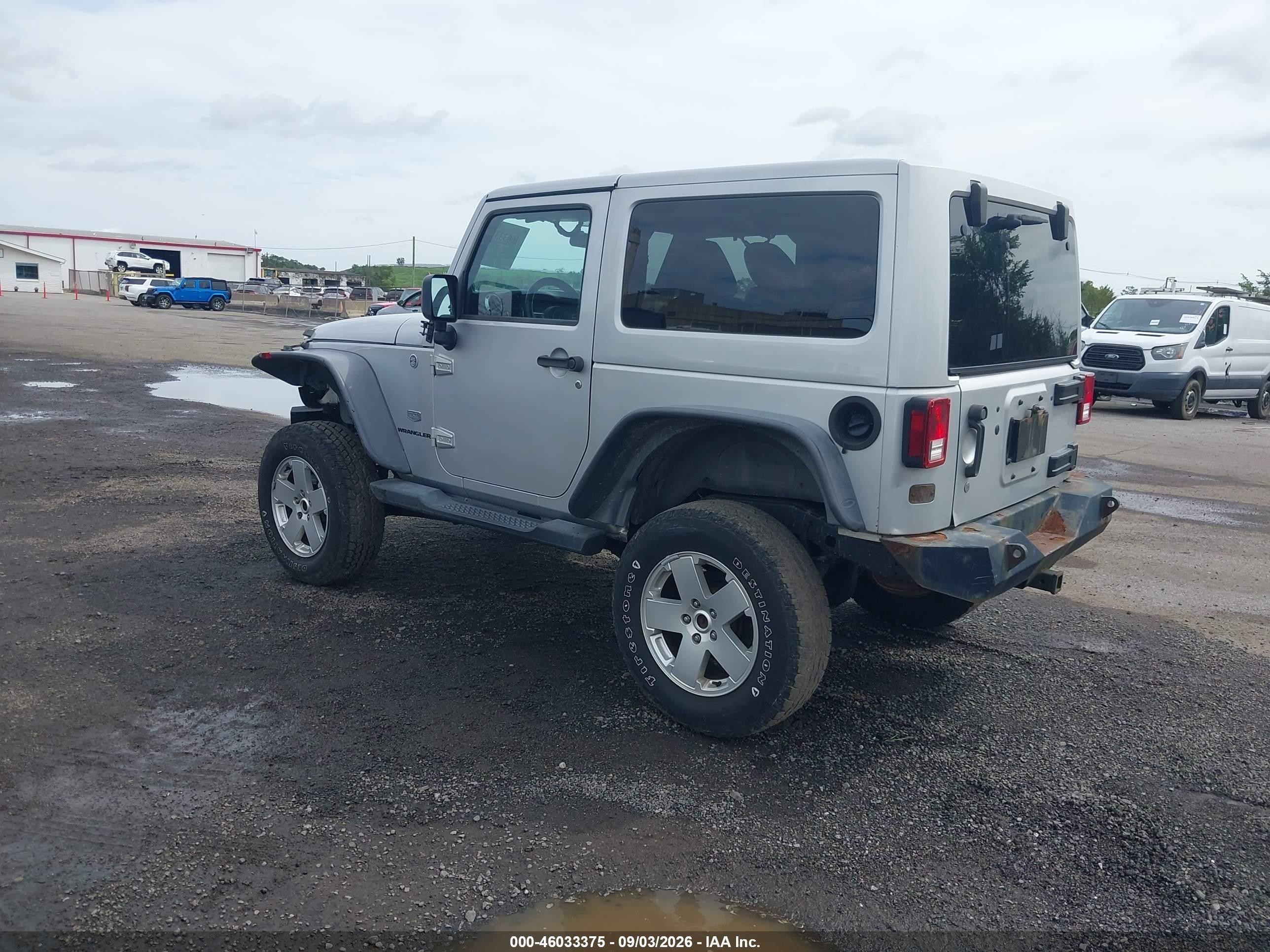 2011 Jeep Wrangler 70th Anniversary Silver vin: 1J4GA7D13BL579309