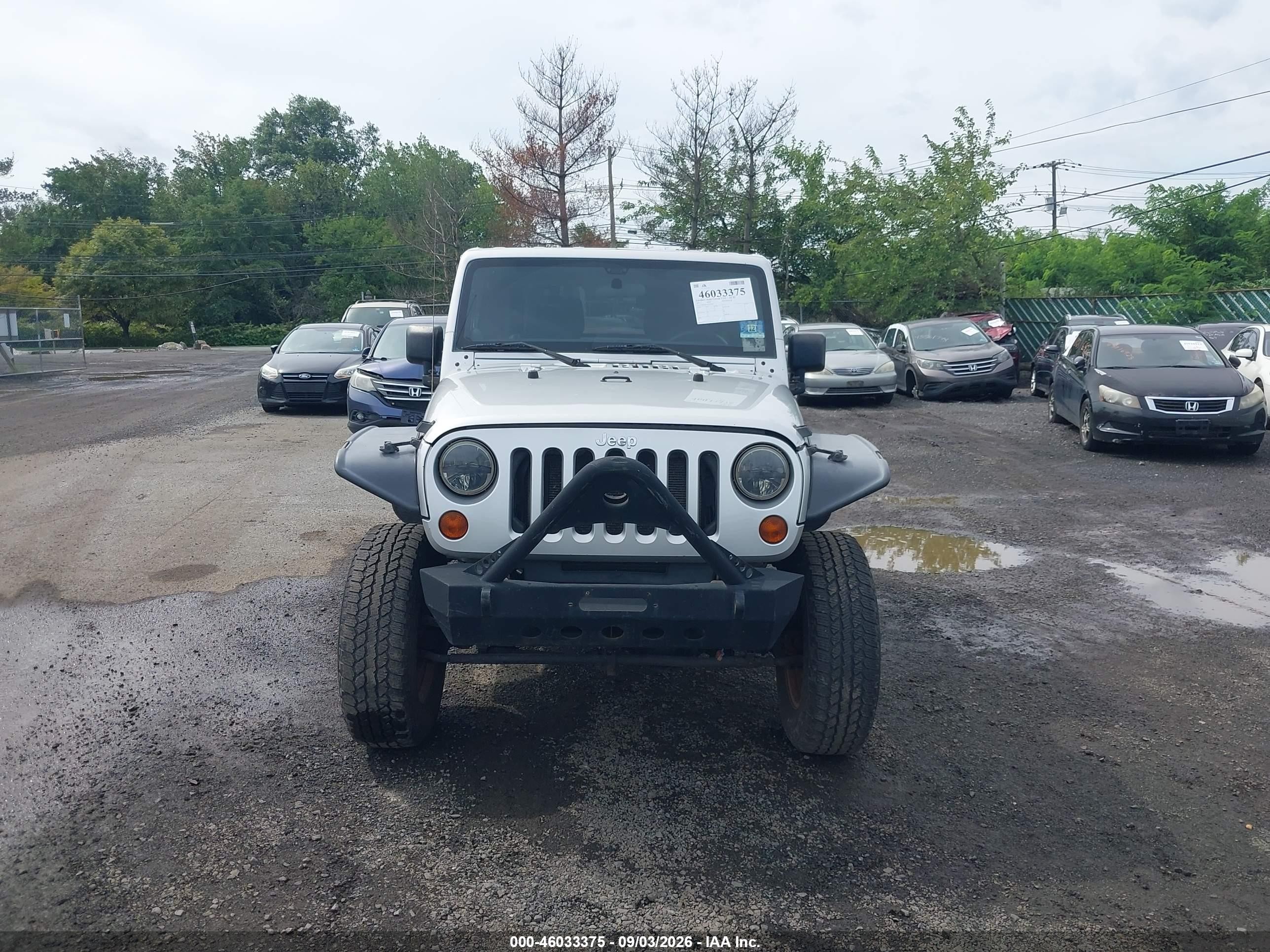 2011 Jeep Wrangler 70th Anniversary Silver vin: 1J4GA7D13BL579309