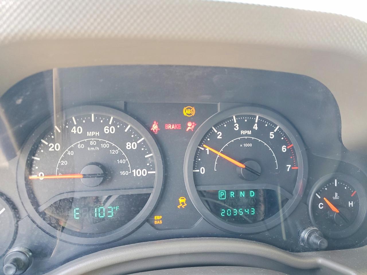 2007 Jeep Wrangler X Бежевый vin: 1J4GB39147L108808