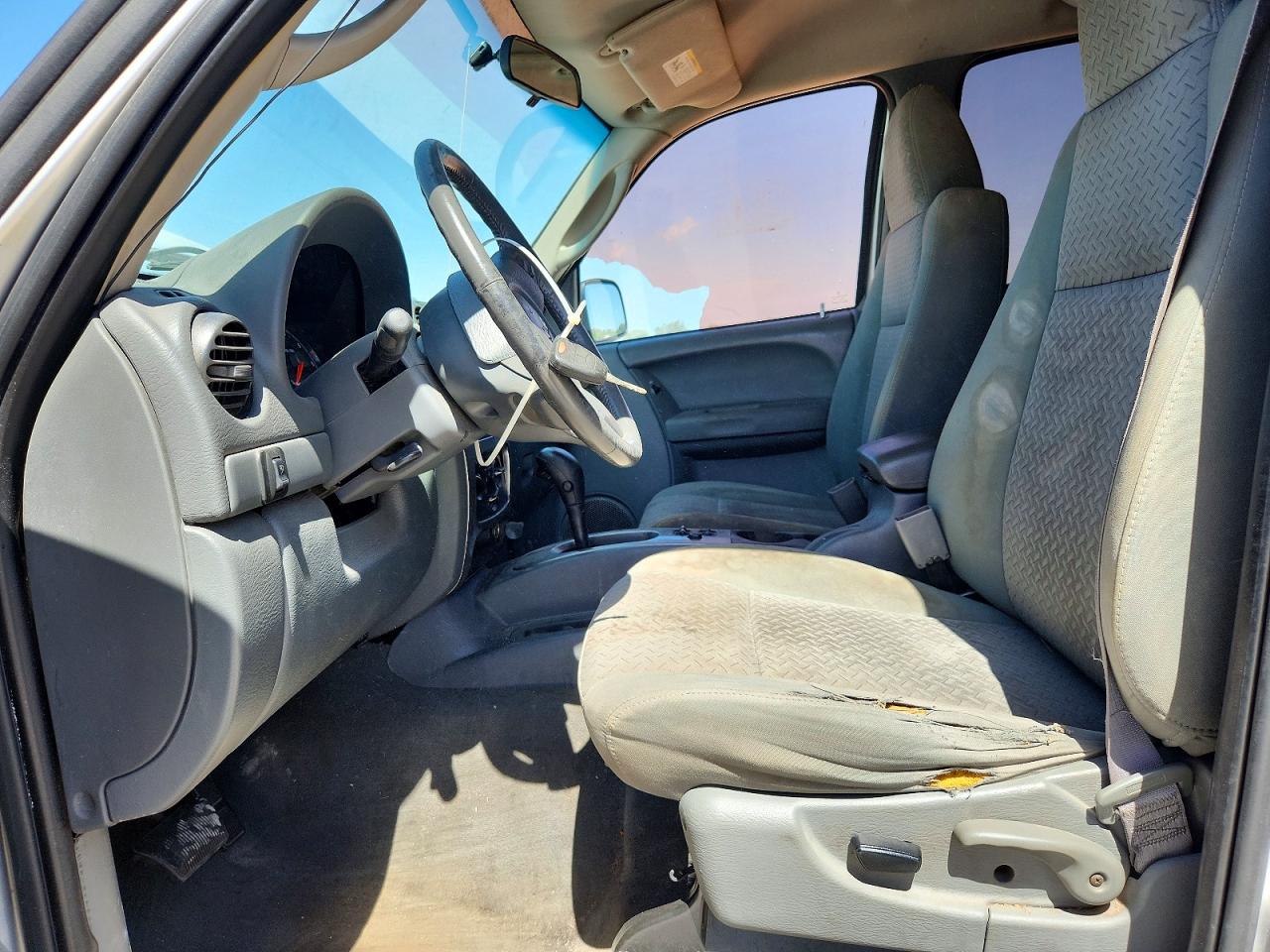 2005 Jeep Liberty Renegade Серебряный vin: 1J4GK38K05W718534
