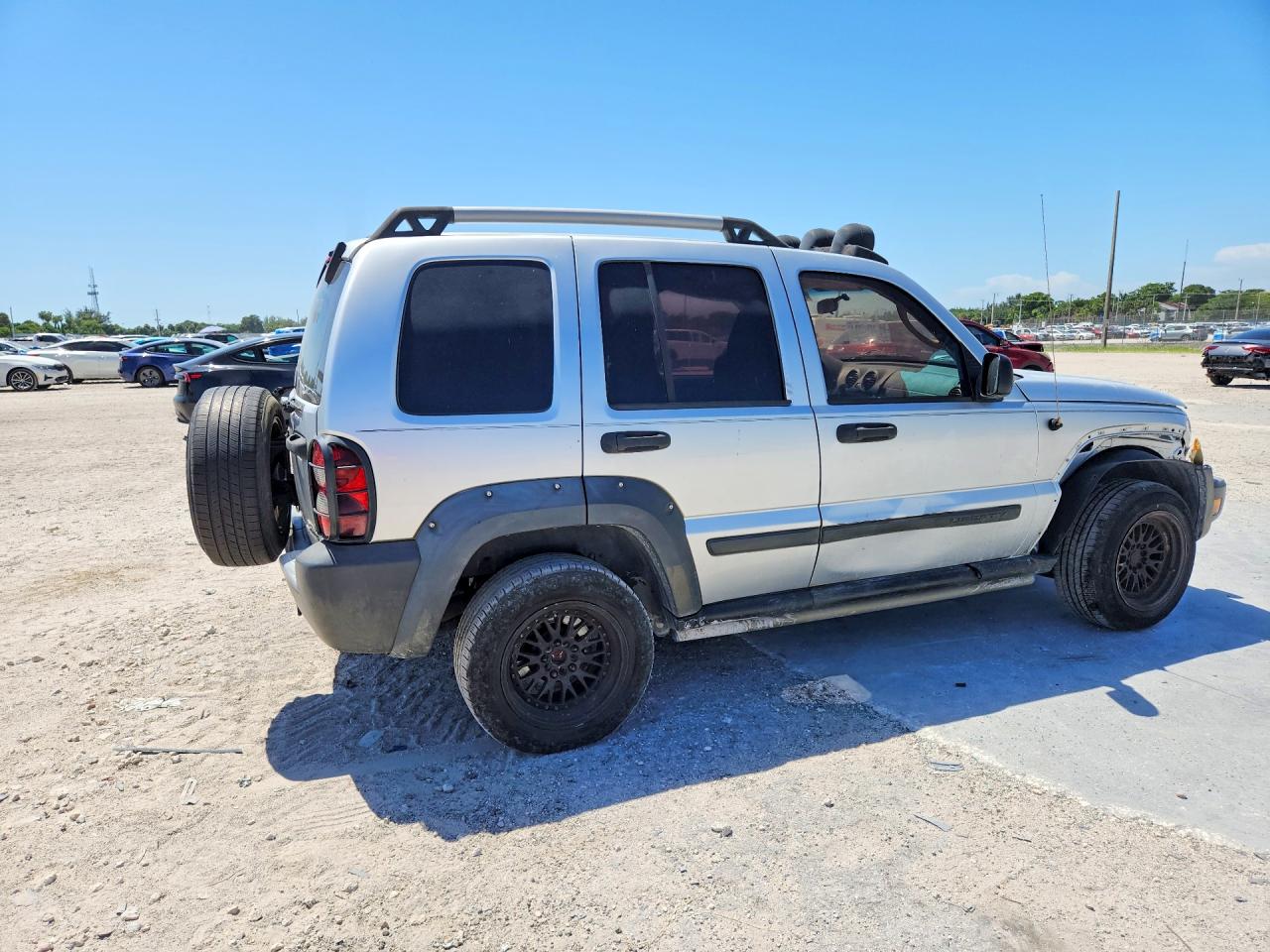 2005 Jeep Liberty Renegade Серебряный vin: 1J4GK38K05W718534