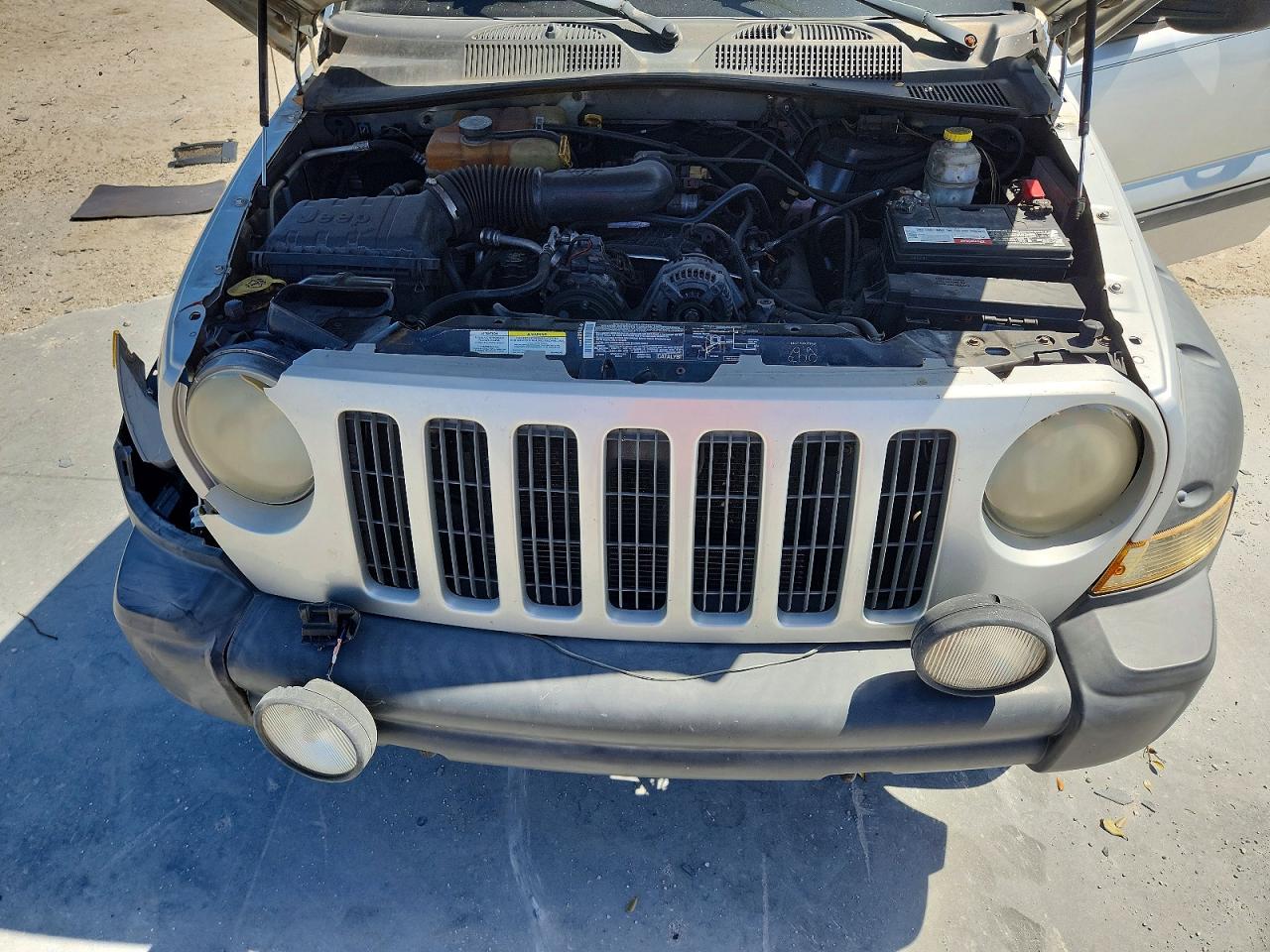 2005 Jeep Liberty Renegade Серебряный vin: 1J4GK38K05W718534