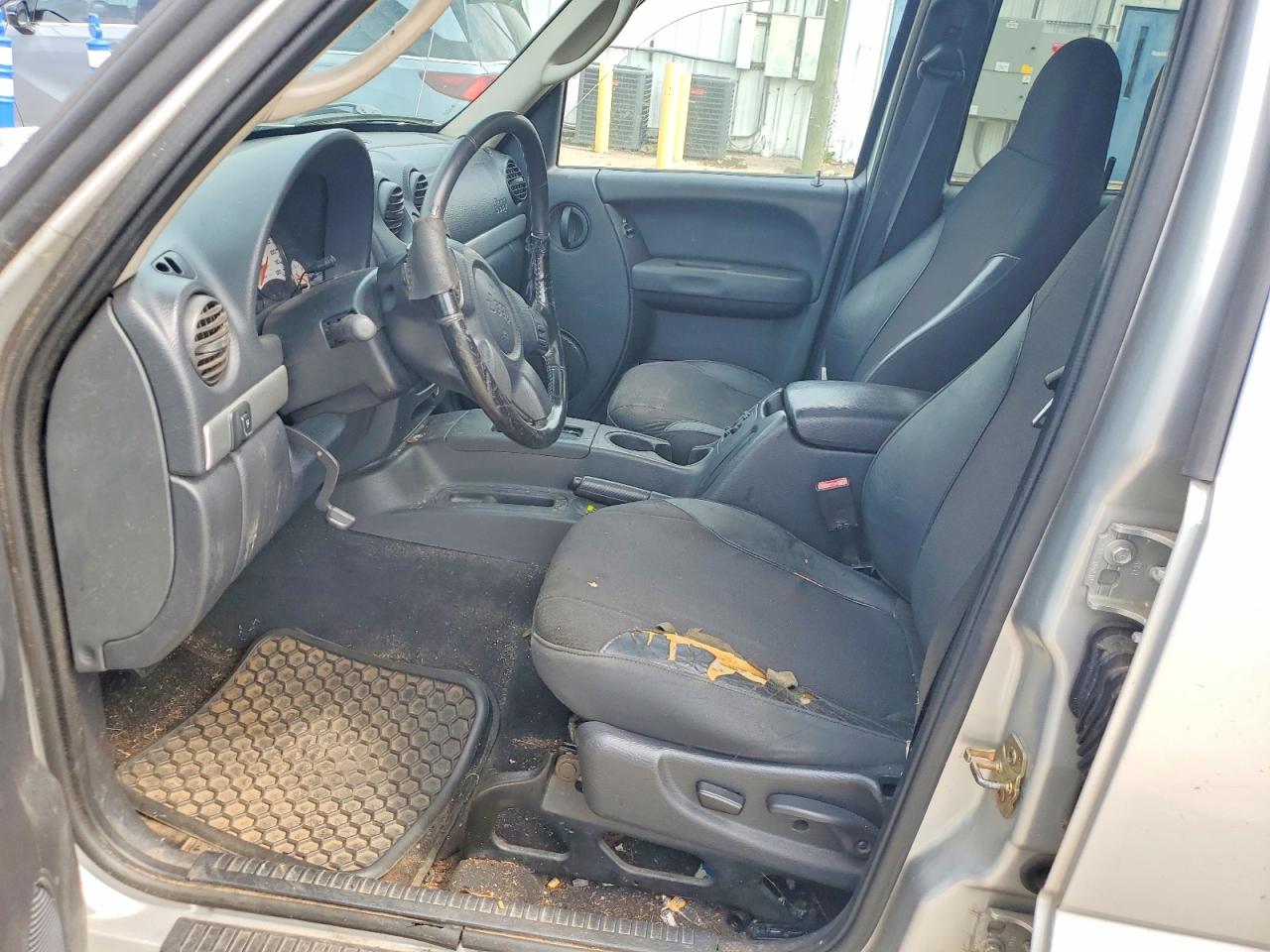 2003 Jeep Liberty Renegade Серебряный vin: 1J4GK38K13W730737