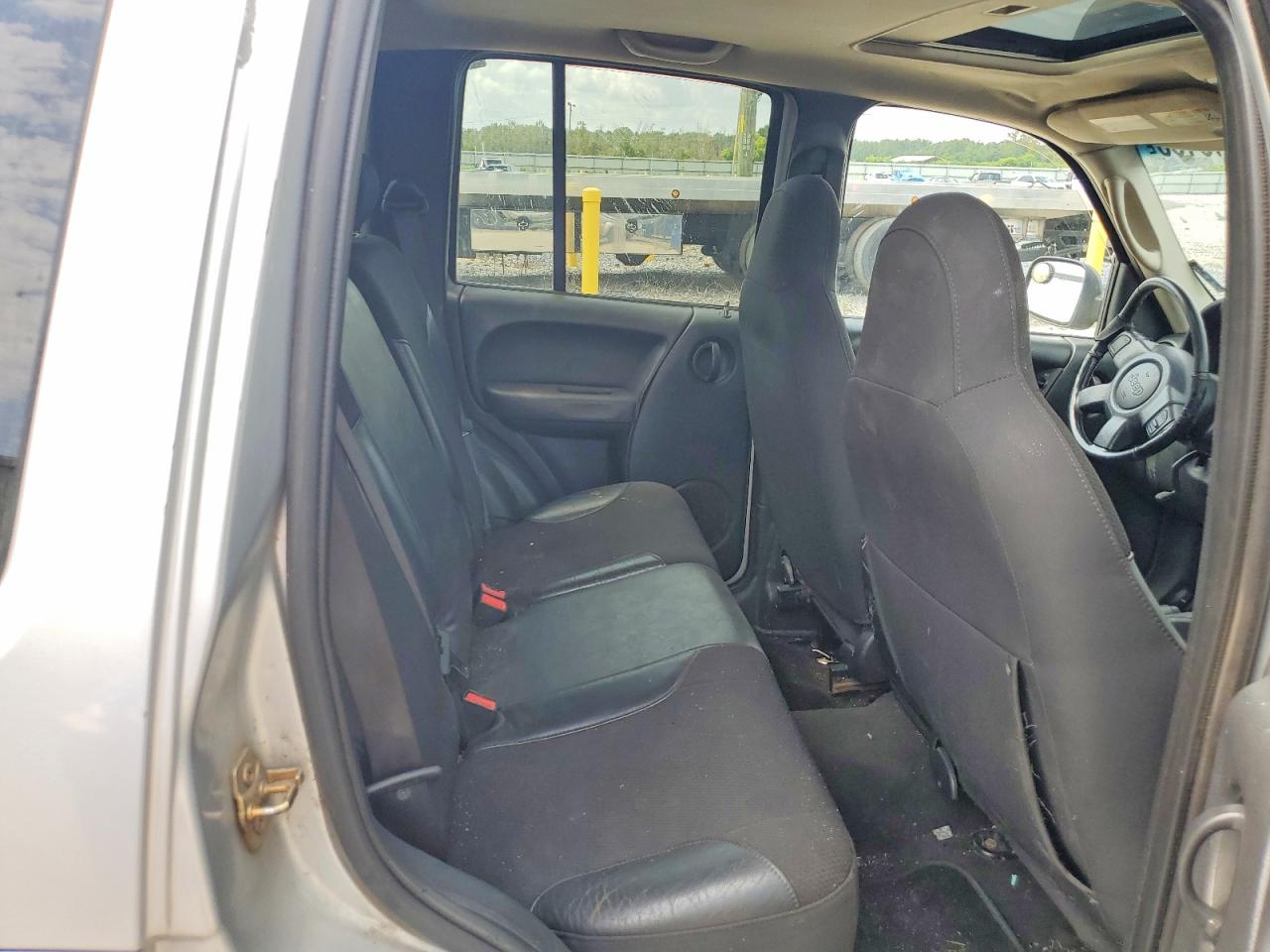 2003 Jeep Liberty Renegade Серебряный vin: 1J4GK38K13W730737