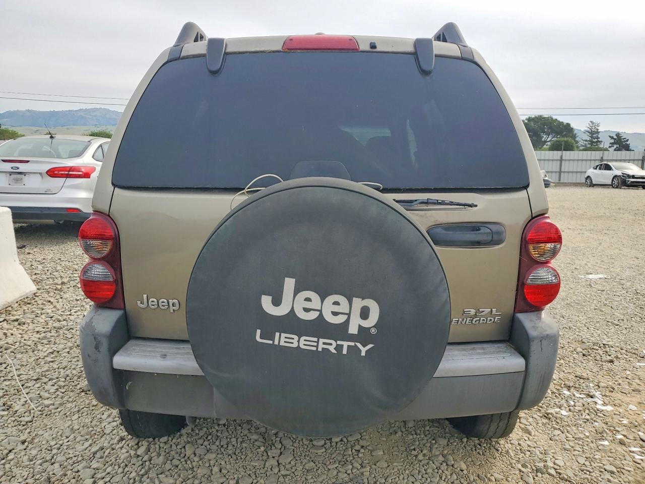 2005 Jeep Liberty Renegade Tan vin: 1J4GK38K65W718554