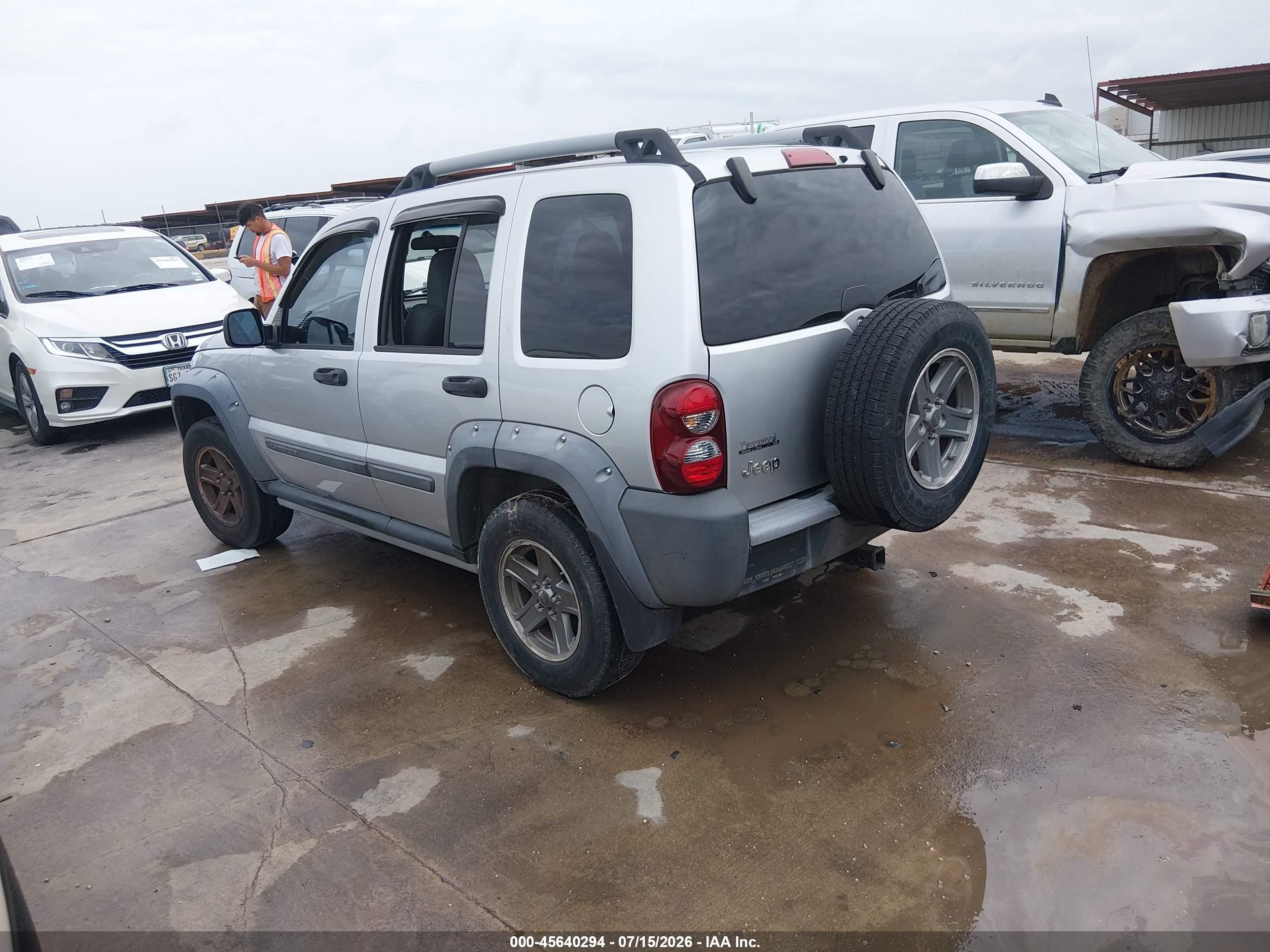 2006 Jeep Liberty Renegade Silver vin: 1J4GK38K86W189254