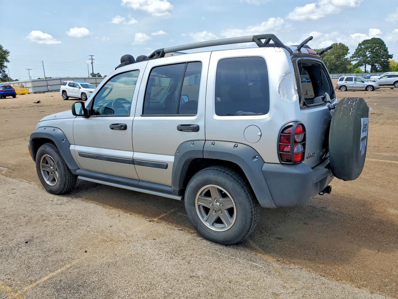 2005 Jeep Liberty Renegade Silver vin: 1J4GK38K95W654123