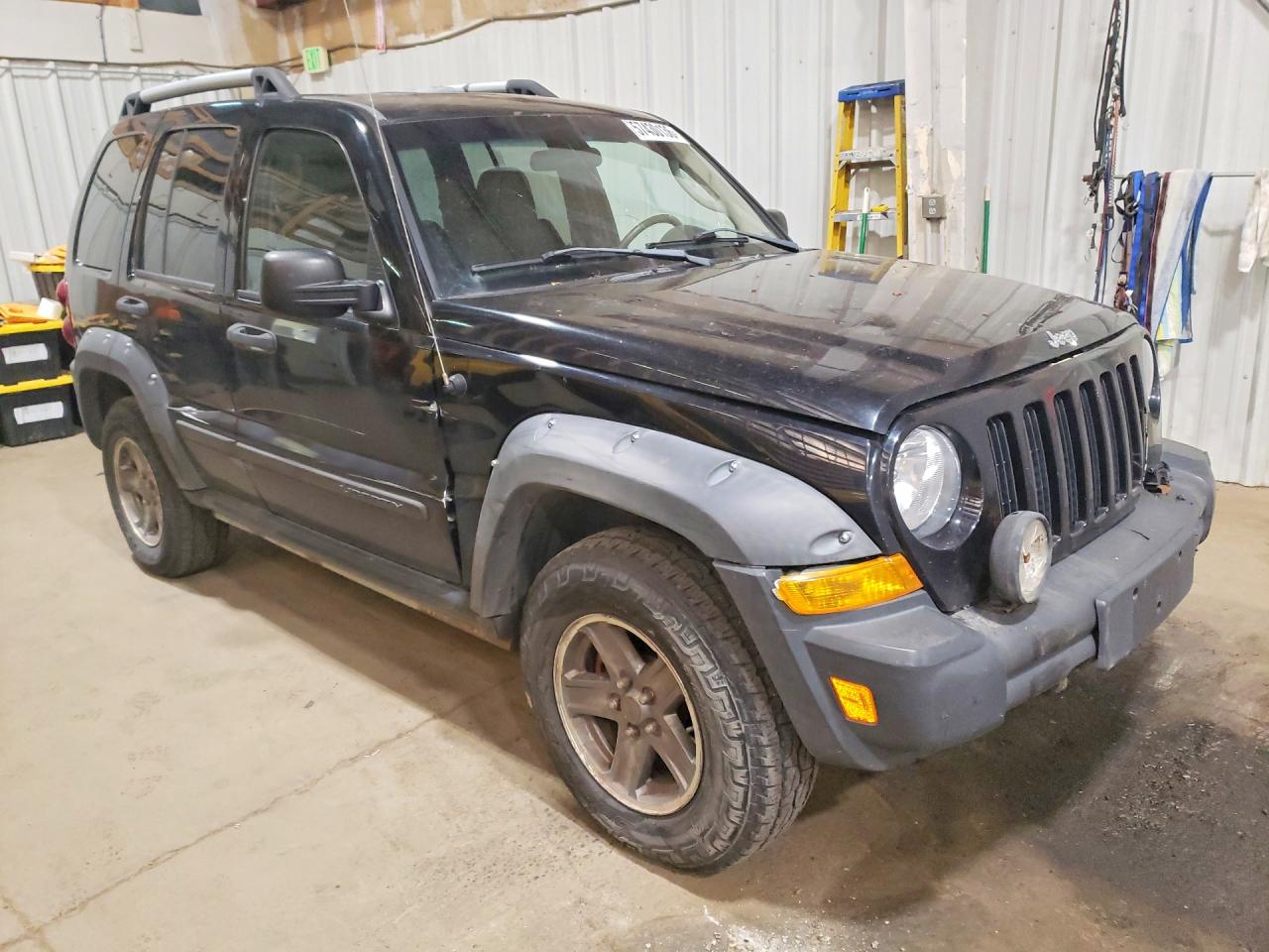 2005 Jeep Liberty Renegade Black vin: 1J4GK38K95W683105