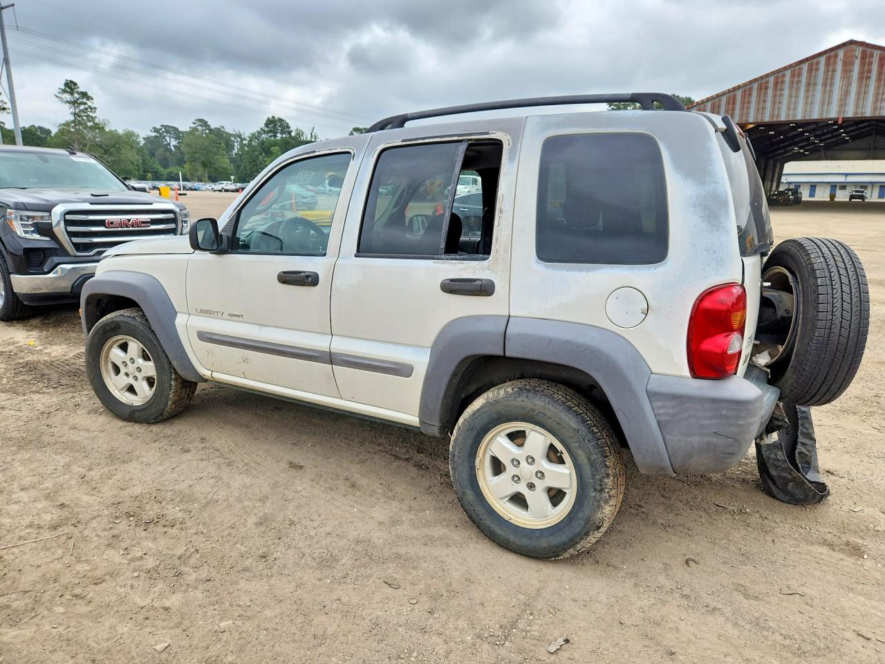 2002 Jeep Liberty Sport White vin: 1J4GK48K02W124656