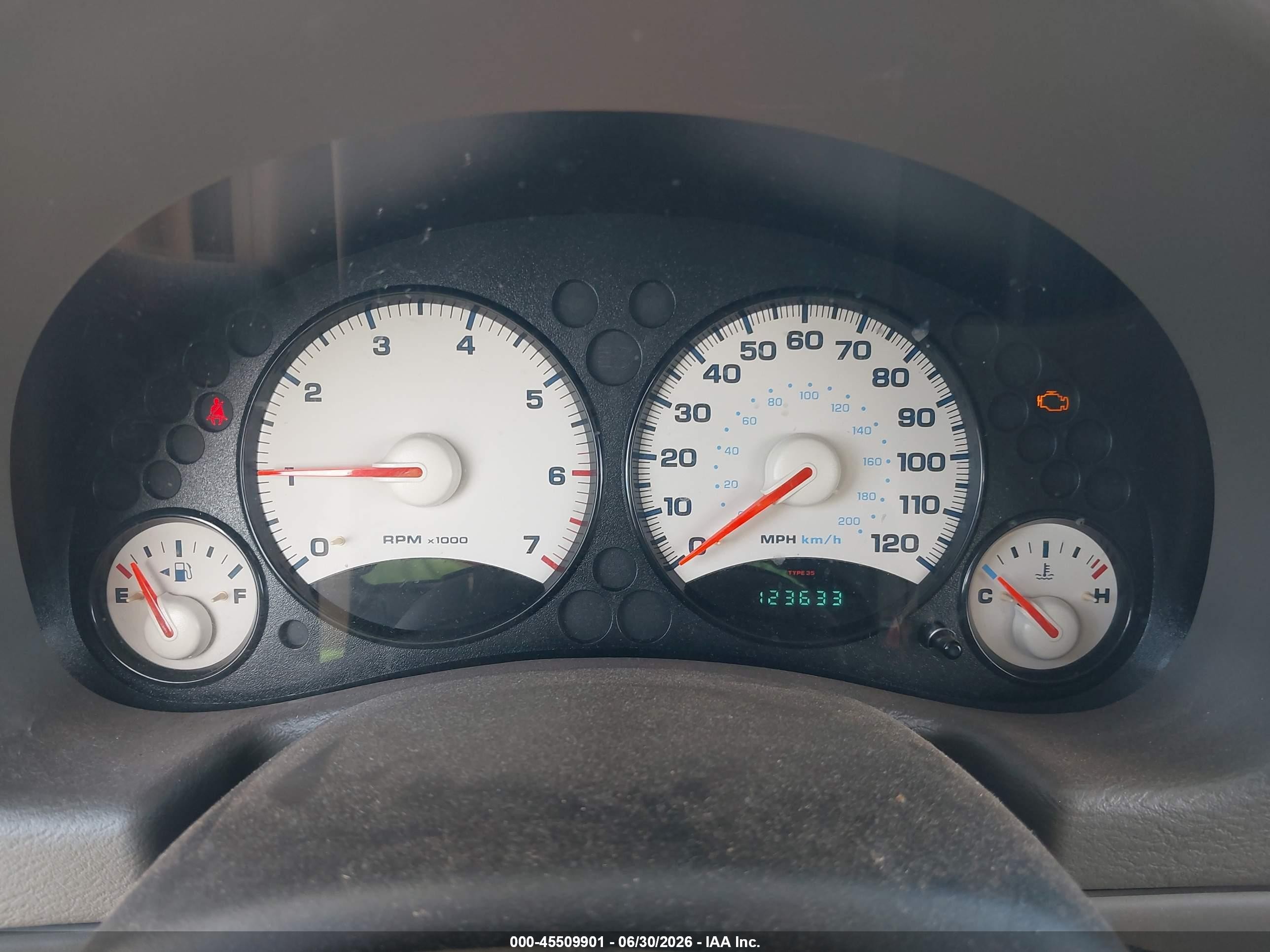 2004 Jeep Liberty Sport White vin: 1J4GK48K04W236571