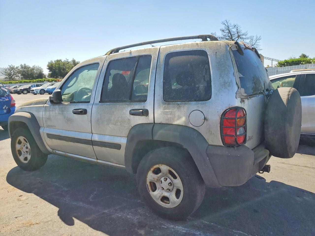 2004 Jeep Liberty Sport Silver vin: 1J4GK48K44W264518