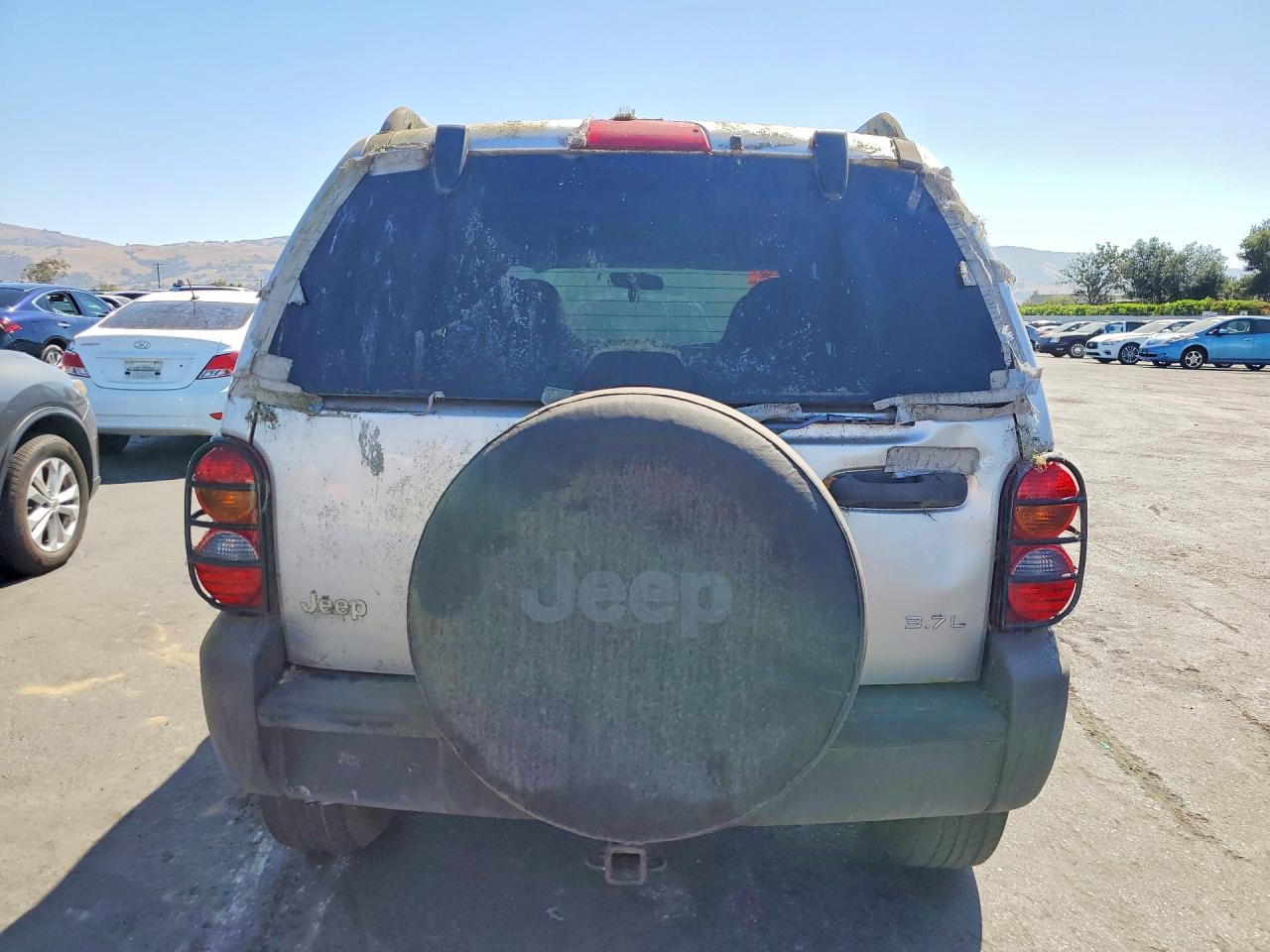 2004 Jeep Liberty Sport Silver vin: 1J4GK48K44W264518
