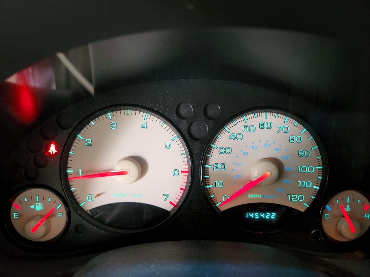 2004 Jeep Liberty Sport Silver vin: 1J4GK48K44W282730
