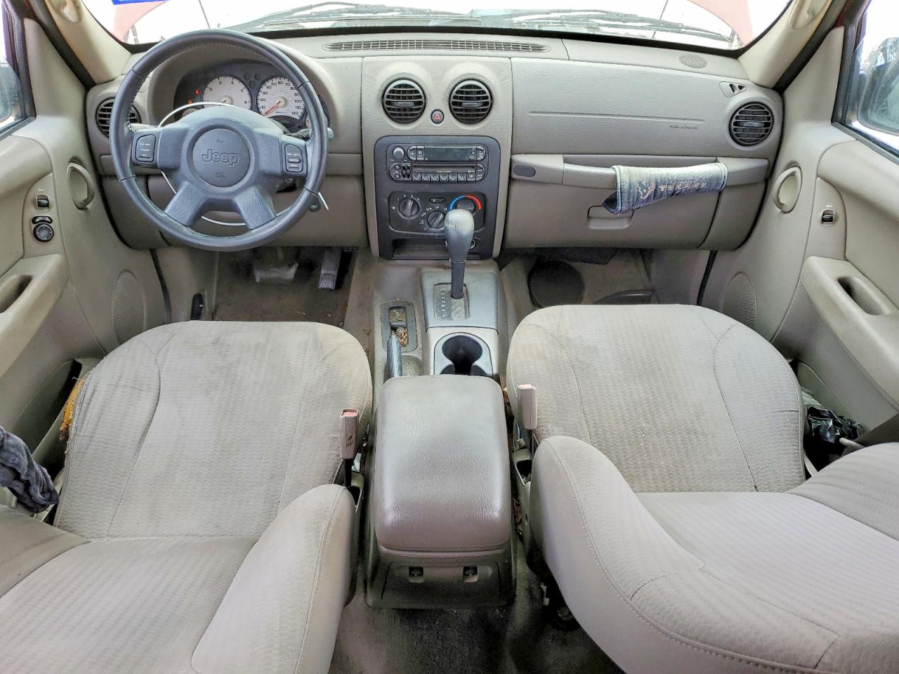2004 Jeep Liberty Красный vin: 1J4GK48K44W329013
