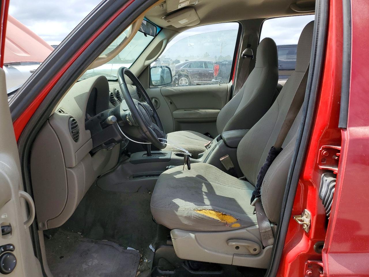 2004 Jeep Liberty Красный vin: 1J4GK48K44W329013