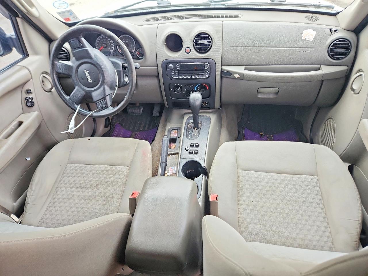 2005 Jeep Liberty Sport White vin: 1J4GK48K45W699055