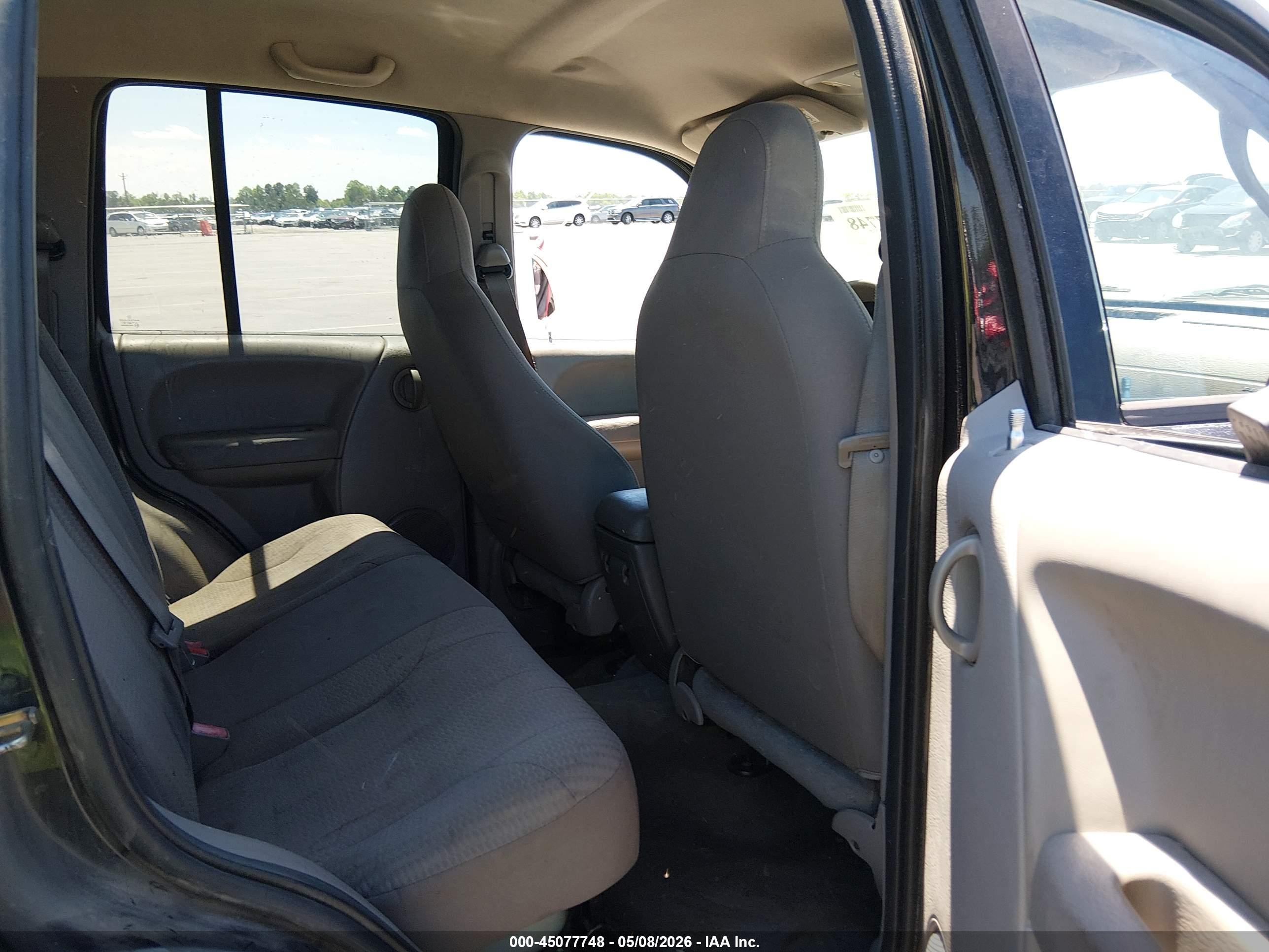 2004 Jeep Liberty Sport Черный vin: 1J4GK48K64W128147