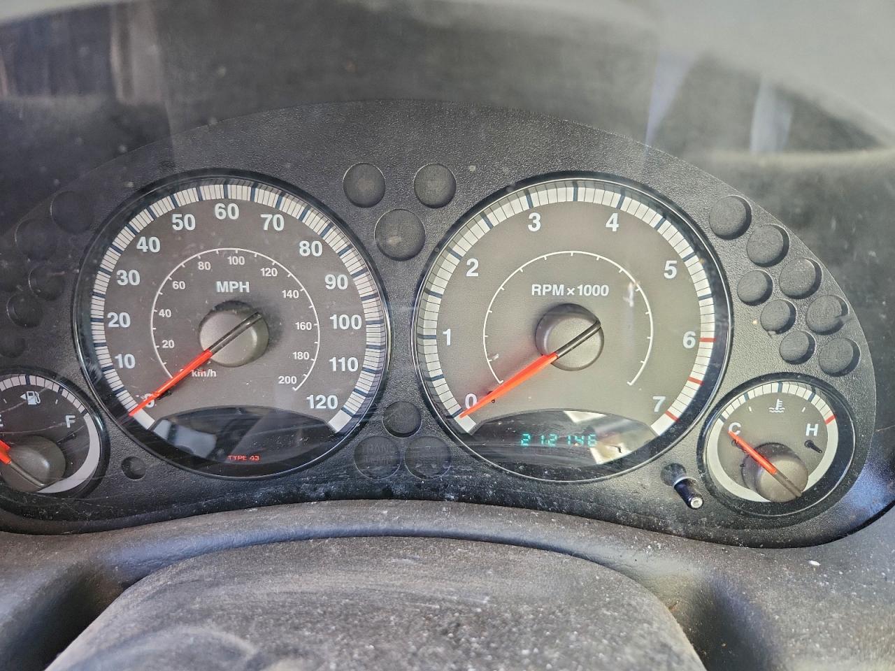 2005 Jeep Liberty Sport Red vin: 1J4GK48K65W506310