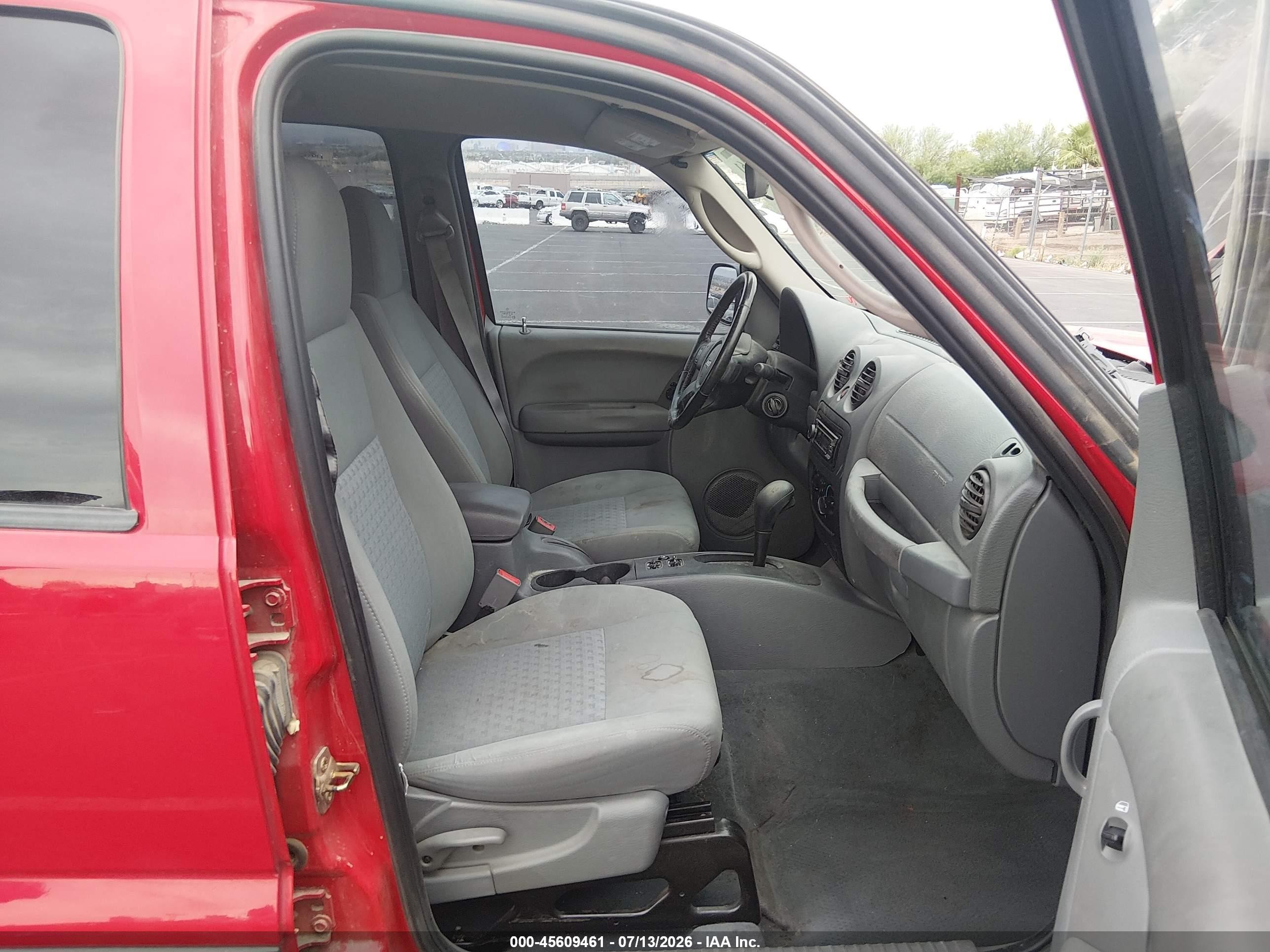 2005 Jeep Liberty Sport Red vin: 1J4GK48K75W625399