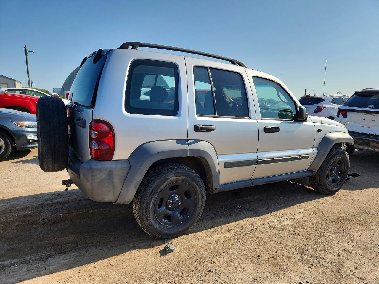 2006 Jeep Liberty Sport Silver vin: 1J4GK48K76W268534
