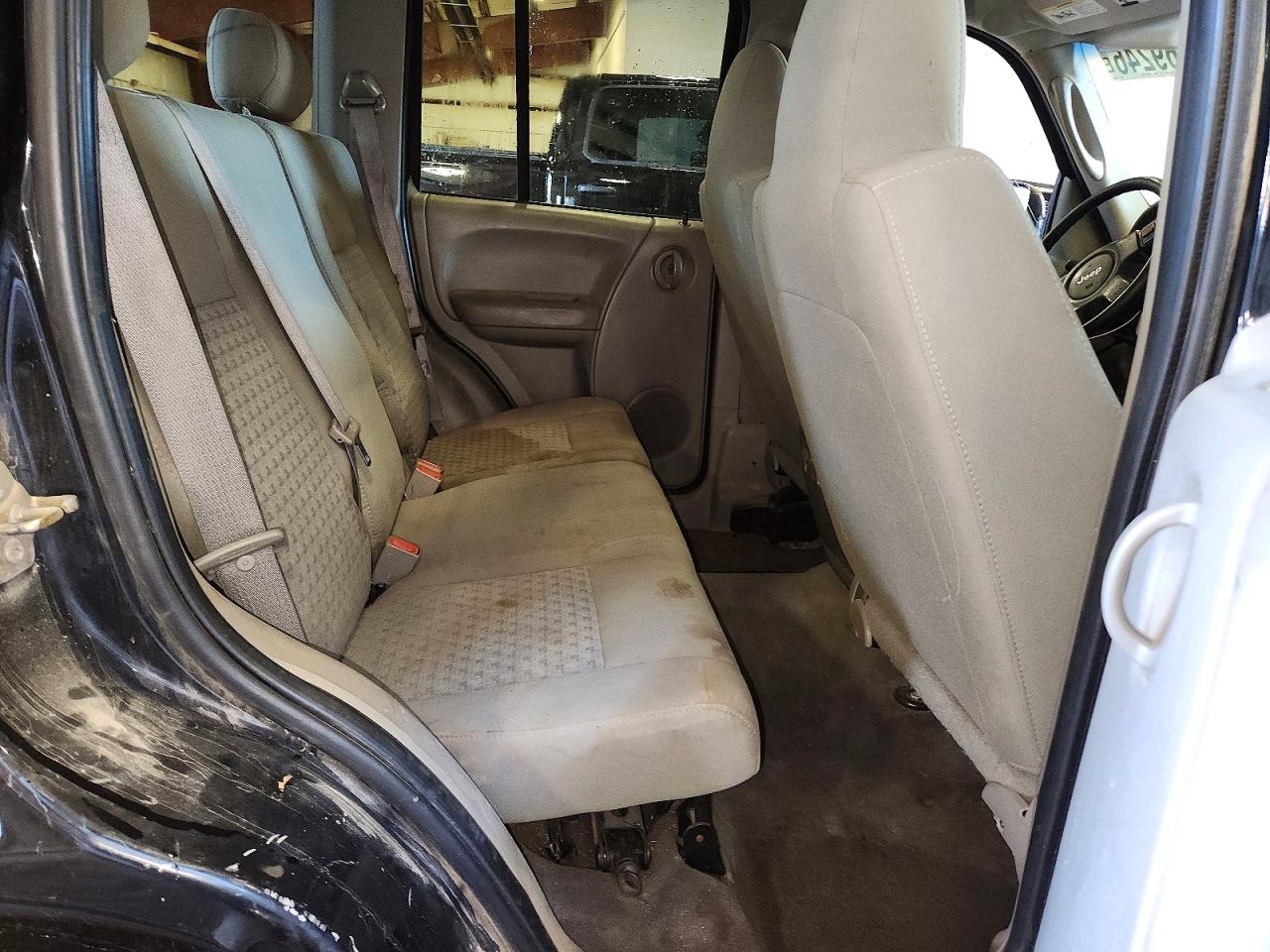 2006 Jeep Liberty Sport Черный vin: 1J4GK48K86W107058
