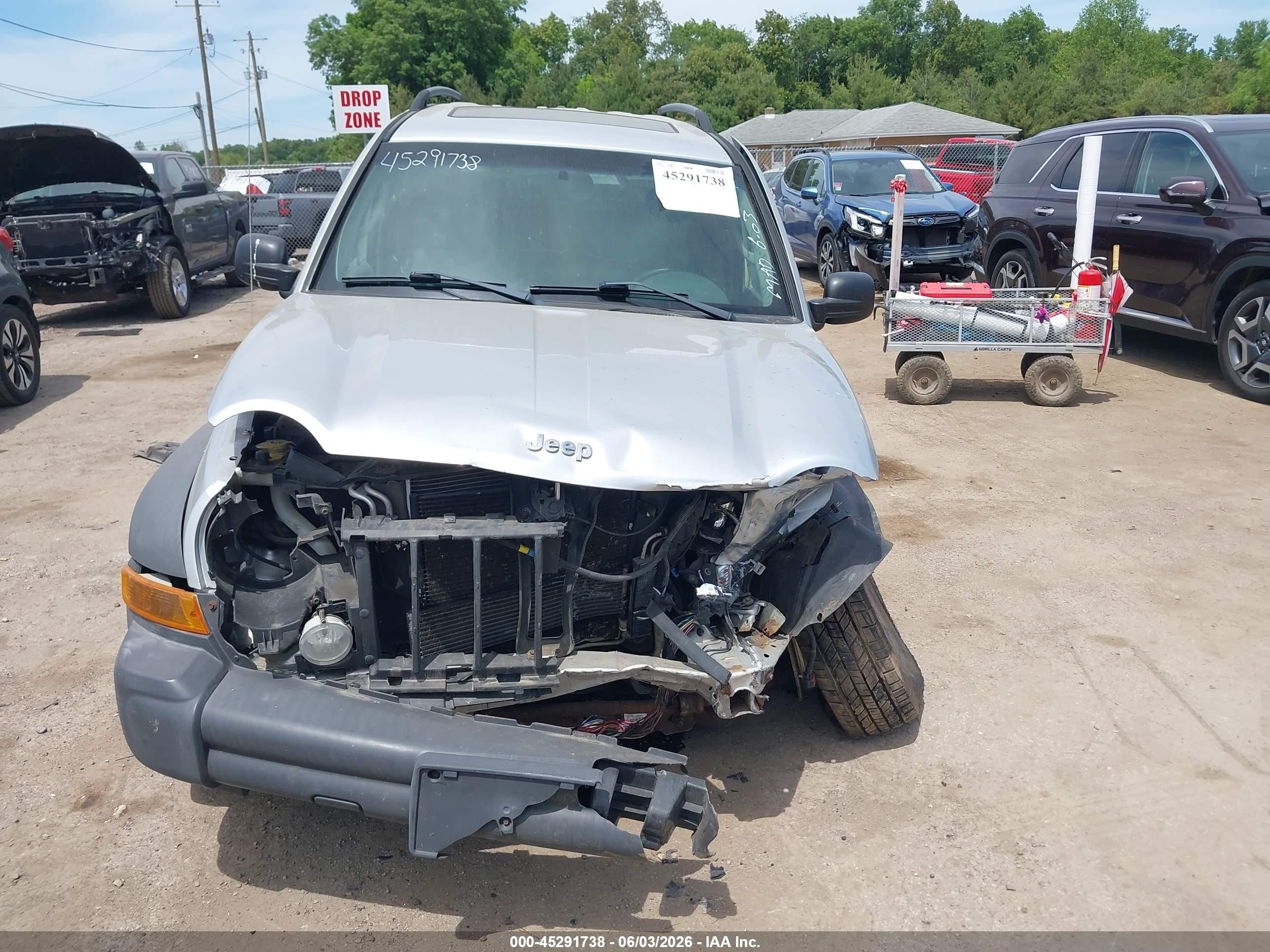 2007 Jeep Liberty Sport Silver vin: 1J4GK48K87W680849