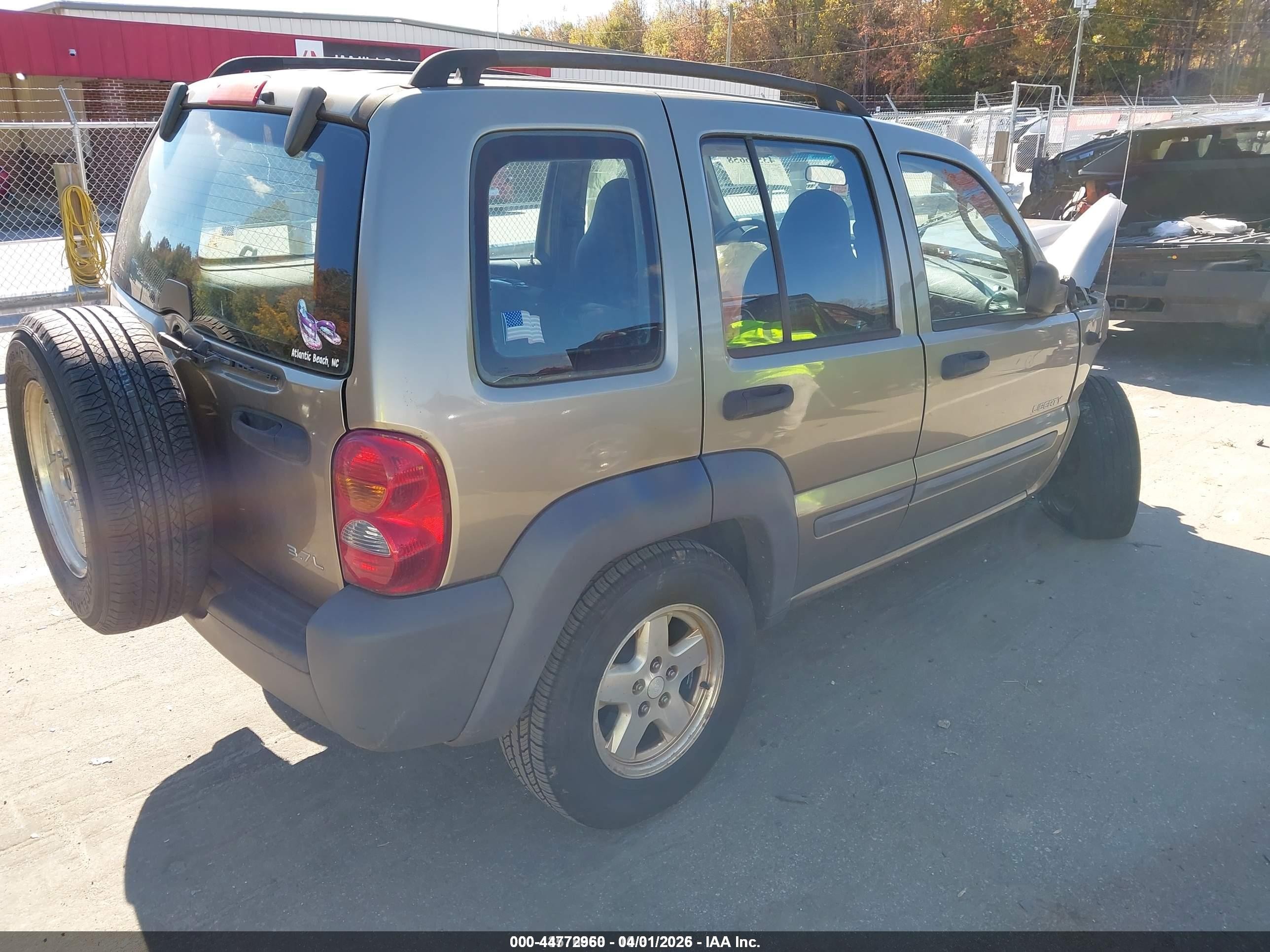 2004 Jeep Liberty Sport Tan vin: 1J4GK48K94W162423
