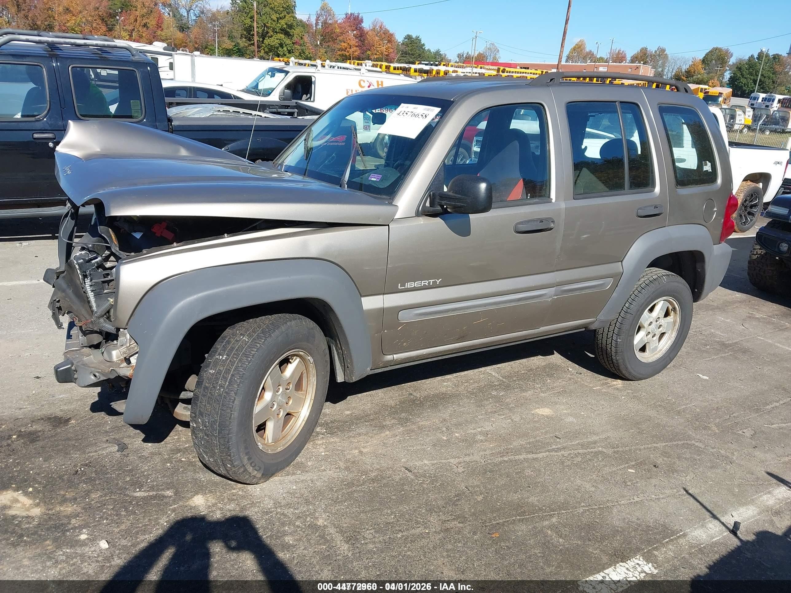 2004 Jeep Liberty Sport Tan vin: 1J4GK48K94W162423