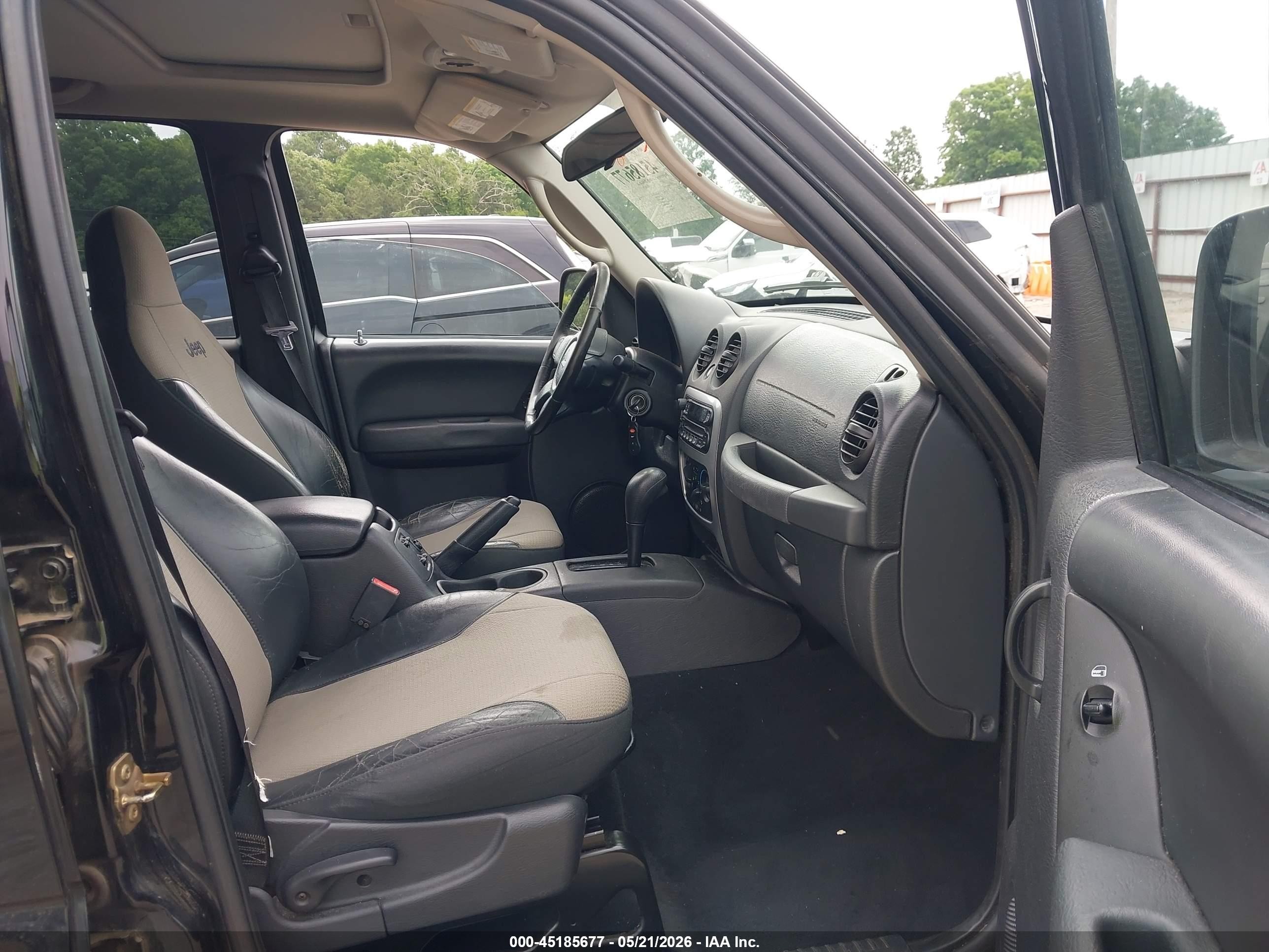 2004 Jeep Liberty Sport Black vin: 1J4GK48K94W301692