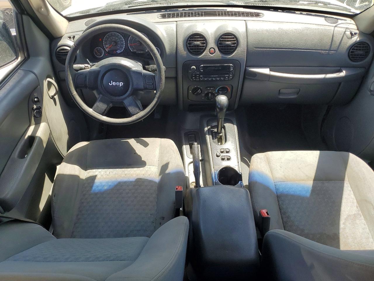 2005 Jeep Liberty Sport Серебряный vin: 1J4GK48K95W510982