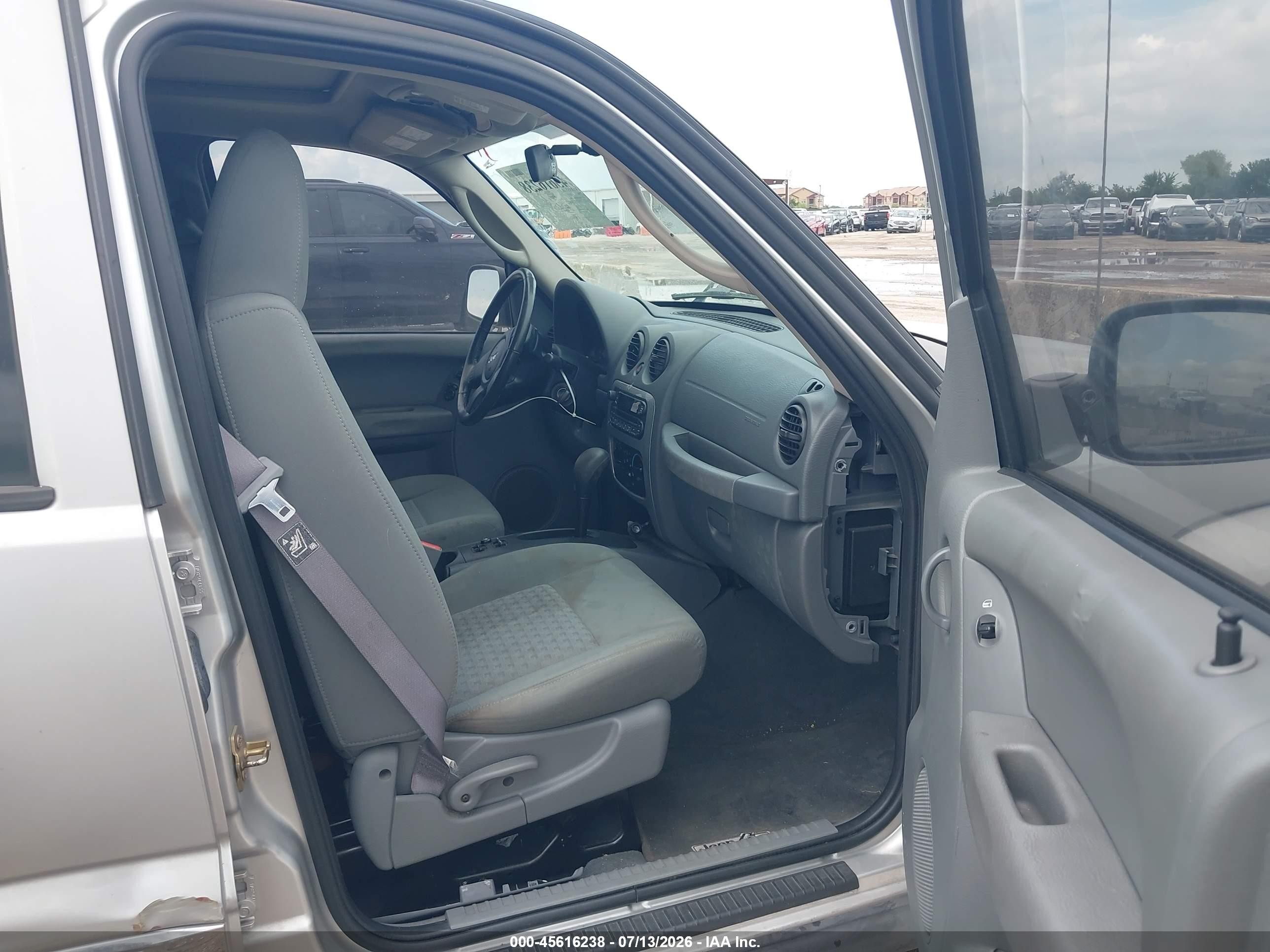 2006 Jeep Liberty Sport Серый vin: 1J4GK48K96W239083